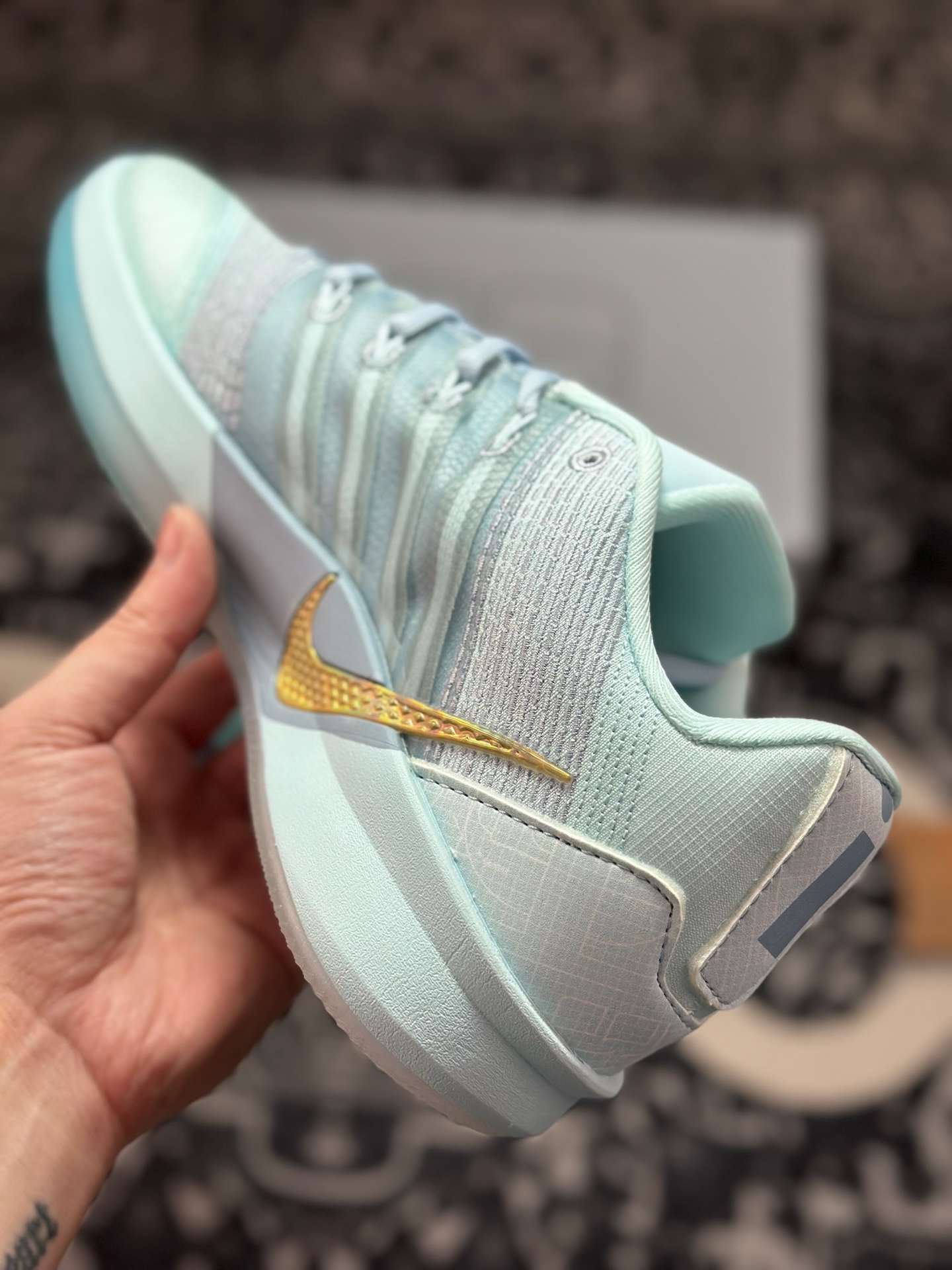 原装级别Nike Sabrina 3 耐克 轻便耐磨 减震 低帮 篮球鞋 HF2881-400 原装级别Nike Sabrina 3 耐克 轻便耐磨 减震 低帮 篮球鞋 HF2881-400