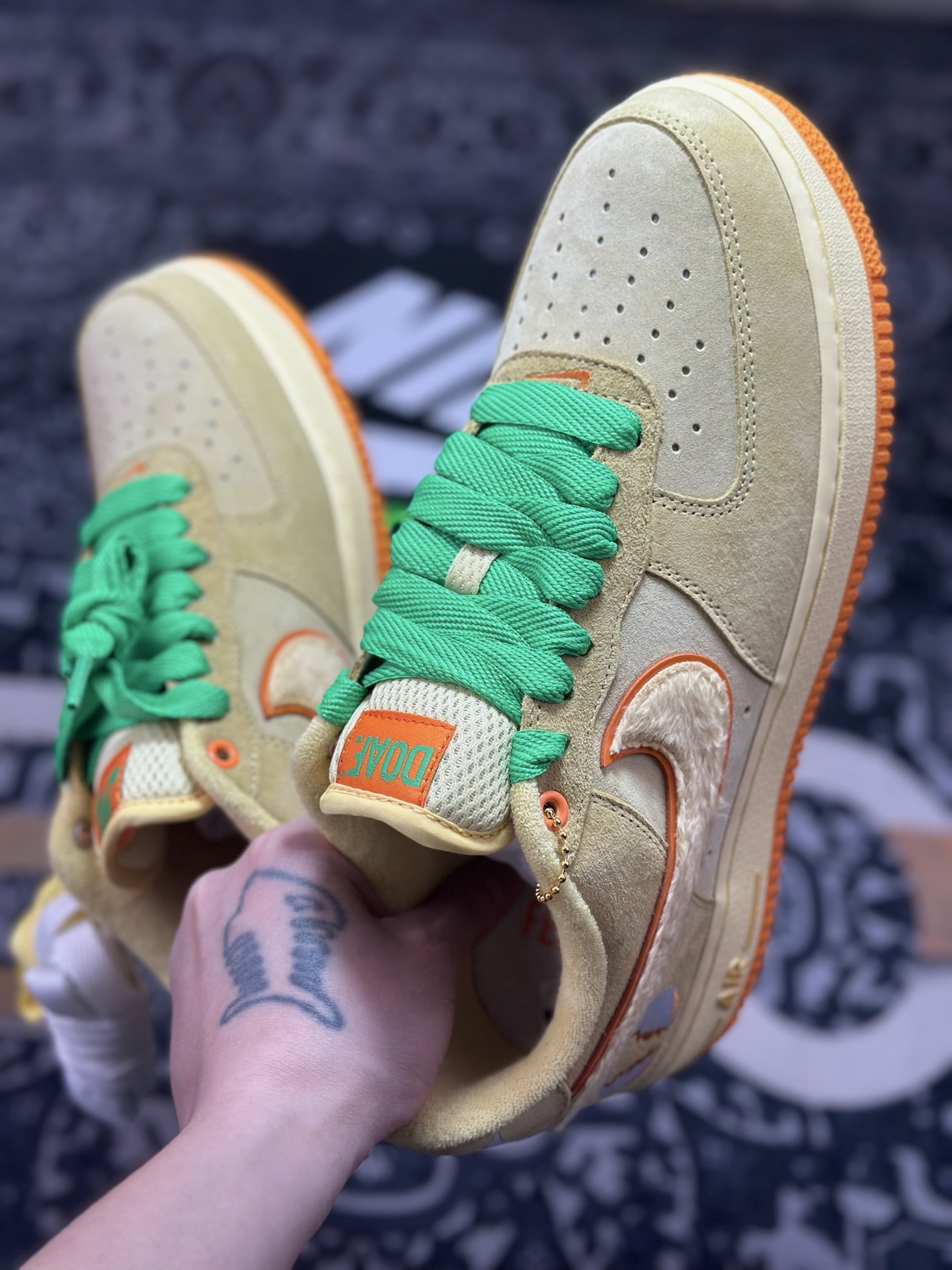 原装级别 Doaf x NK Air Force 1 Low 联名款 空军一号低帮休闲板鞋 IU7612-700-Top High Quatity Cheap Sneakers Fashion Clothing Clothes Bags handbags Shoes of all Brand wholesale With The best Quality And Beautiful Price from China Factory Chinese suppliers wholesaler seller 原装级别 Doaf x NK Air Force 1 Low 联名款 空军一号低帮休闲板鞋 IU7612-700