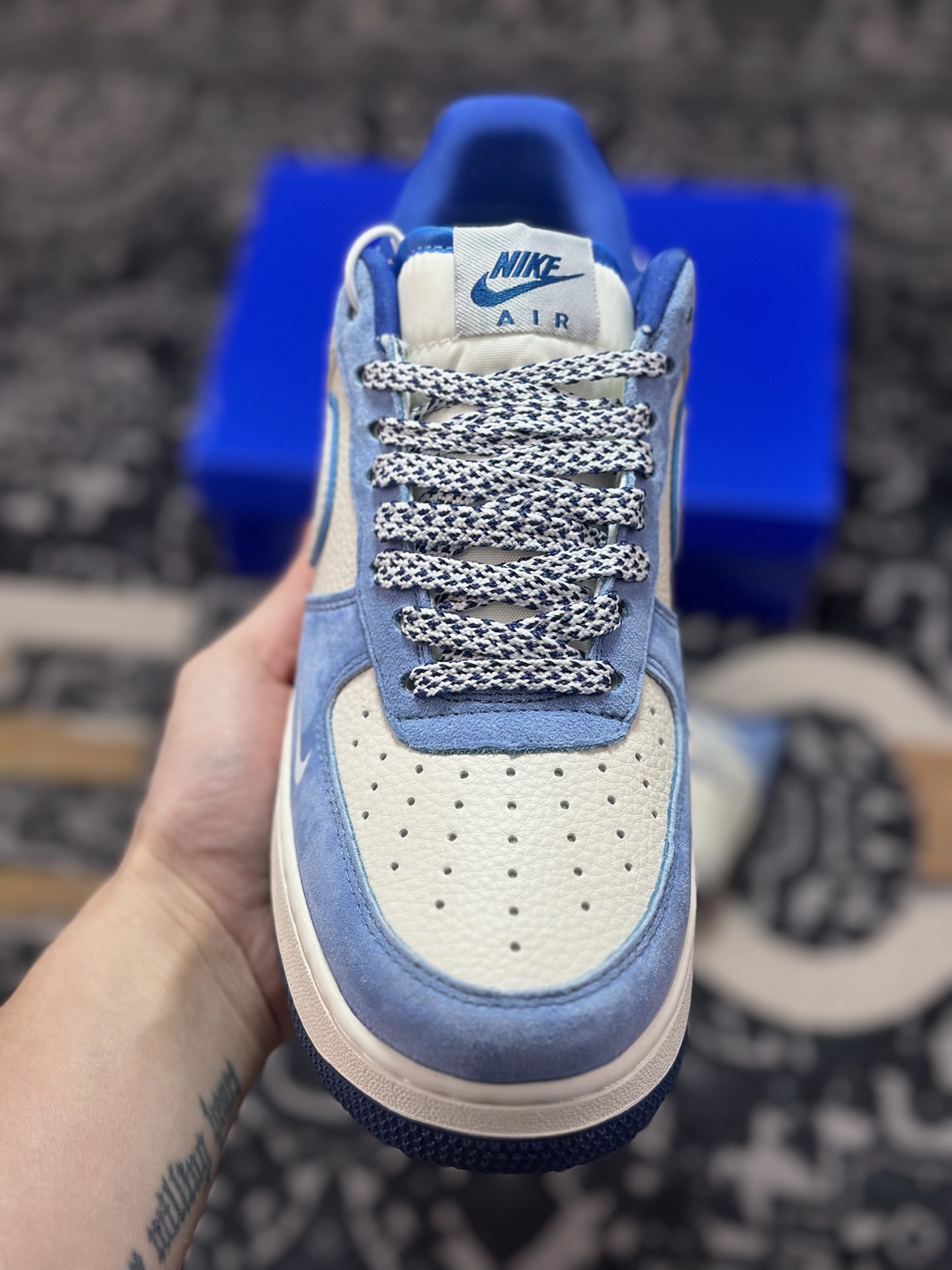 原装级别 Nike Air Force 1'07 Low 联名款 蓝白格调 空军一号低帮休闲板鞋 SY1388-020-Top High Quatity Cheap Sneakers Fashion Clothing Clothes Bags handbags Shoes of all Brand wholesale With The best Quality And Beautiful Price from China Factory Chinese suppliers wholesaler seller 原装级别 Nike Air Force 1'07 Low 联名款 蓝白格调 空军一号低帮休闲板鞋 SY1388-020