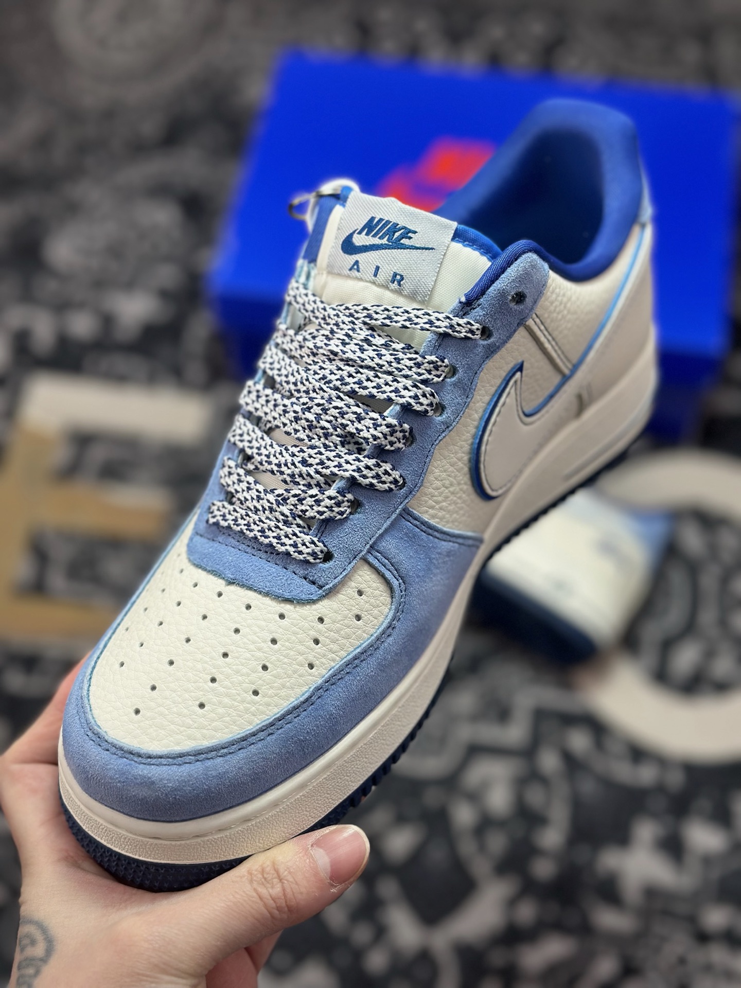 原装级别 Nike Air Force 1'07 Low 联名款 蓝白格调 空军一号低帮休闲板鞋 SY1388-020-Top High Quatity Cheap Sneakers Fashion Clothing Clothes Bags handbags Shoes of all Brand wholesale With The best Quality And Beautiful Price from China Factory Chinese suppliers wholesaler seller 原装级别 Nike Air Force 1'07 Low 联名款 蓝白格调 空军一号低帮休闲板鞋 SY1388-020