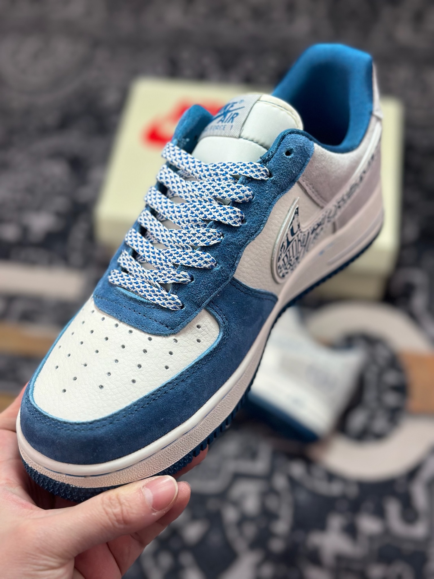 原装级别 奢潮碰撞 经典重塑｜Nike Air Force 1 Low x Dior联名定制款 SS1979-010