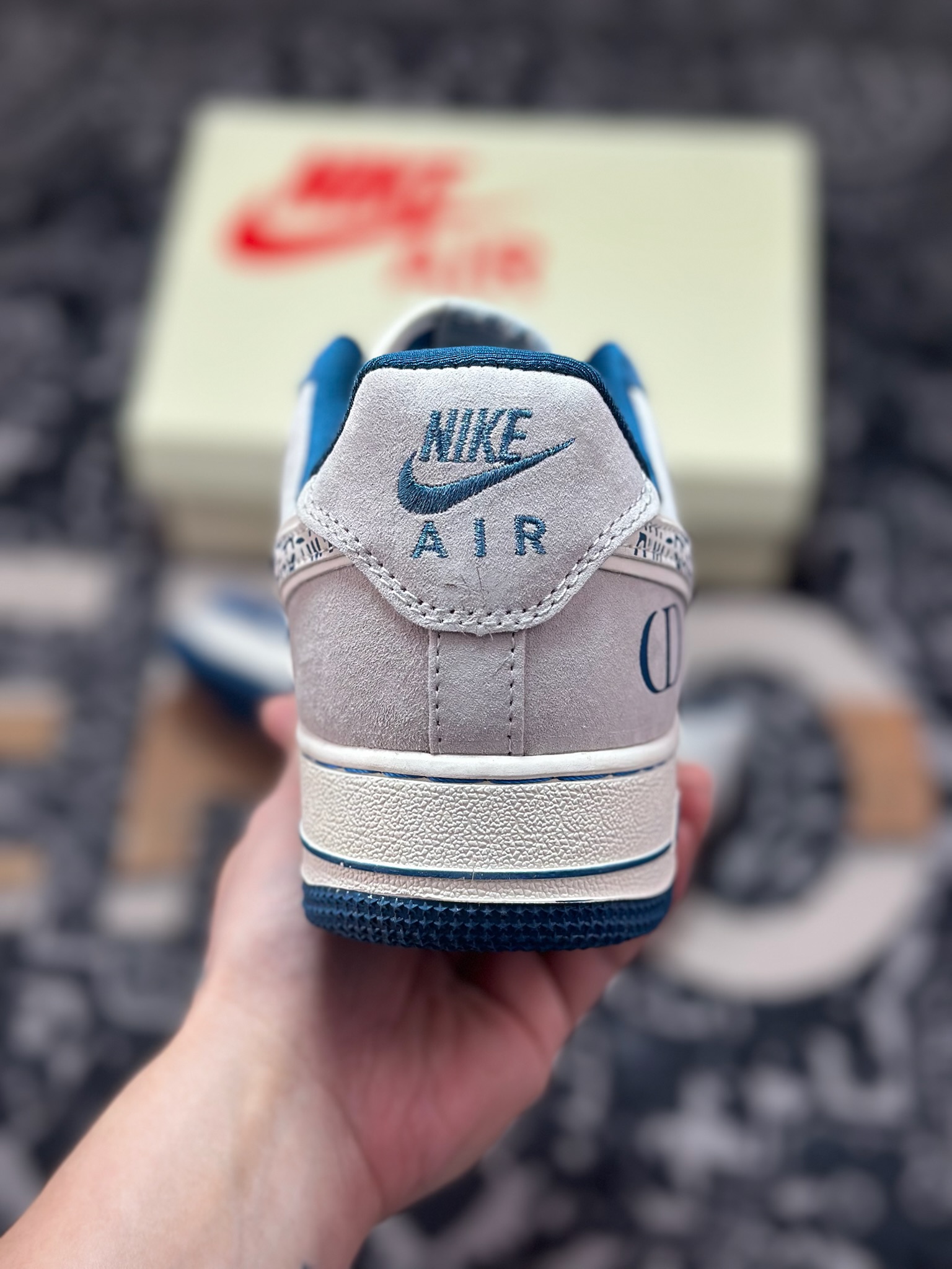原装级别 奢潮碰撞 经典重塑｜Nike Air Force 1 Low x Dior联名定制款 SS1979-010