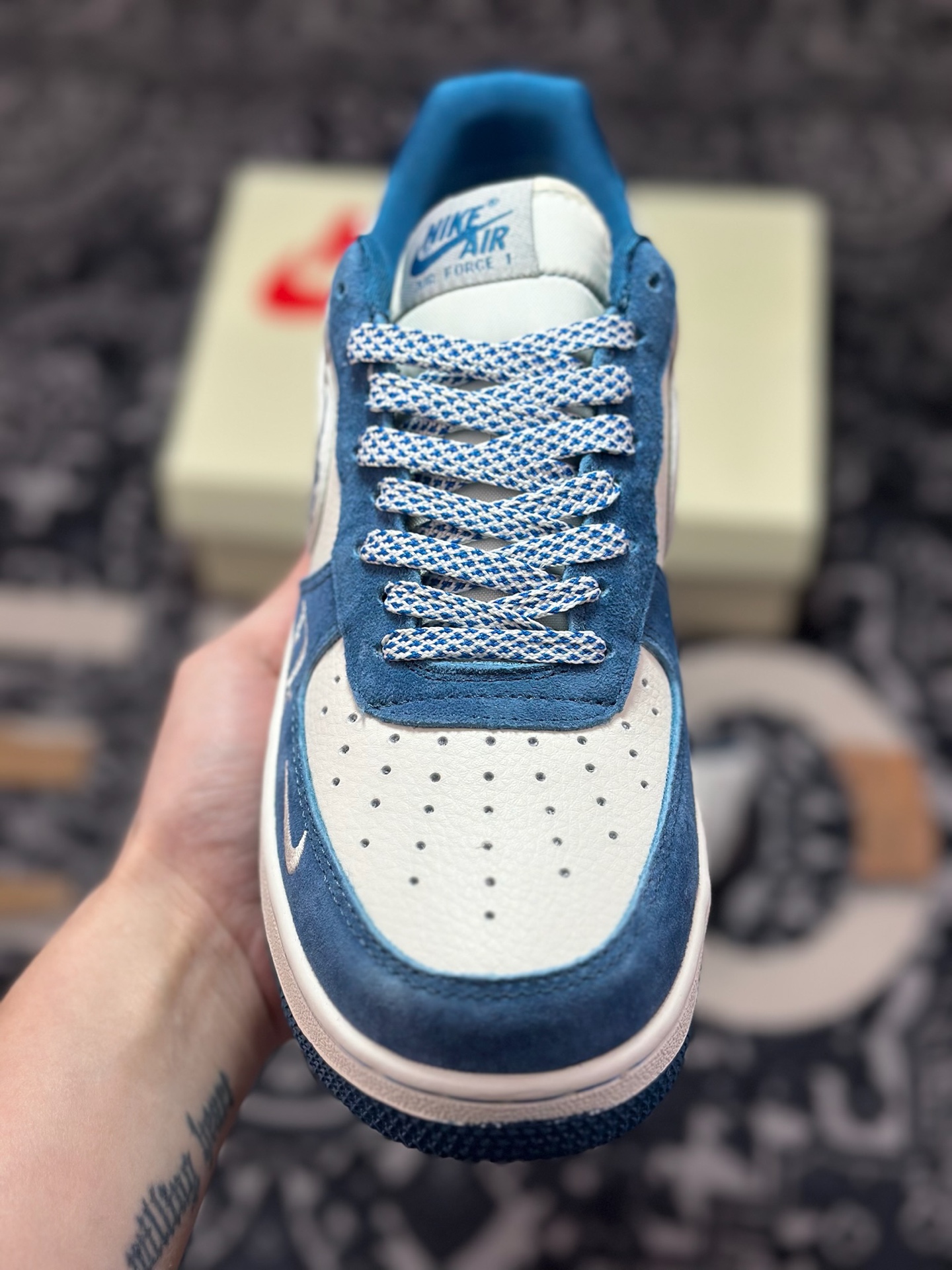 原装级别 奢潮碰撞 经典重塑｜Nike Air Force 1 Low x Dior联名定制款 SS1979-010