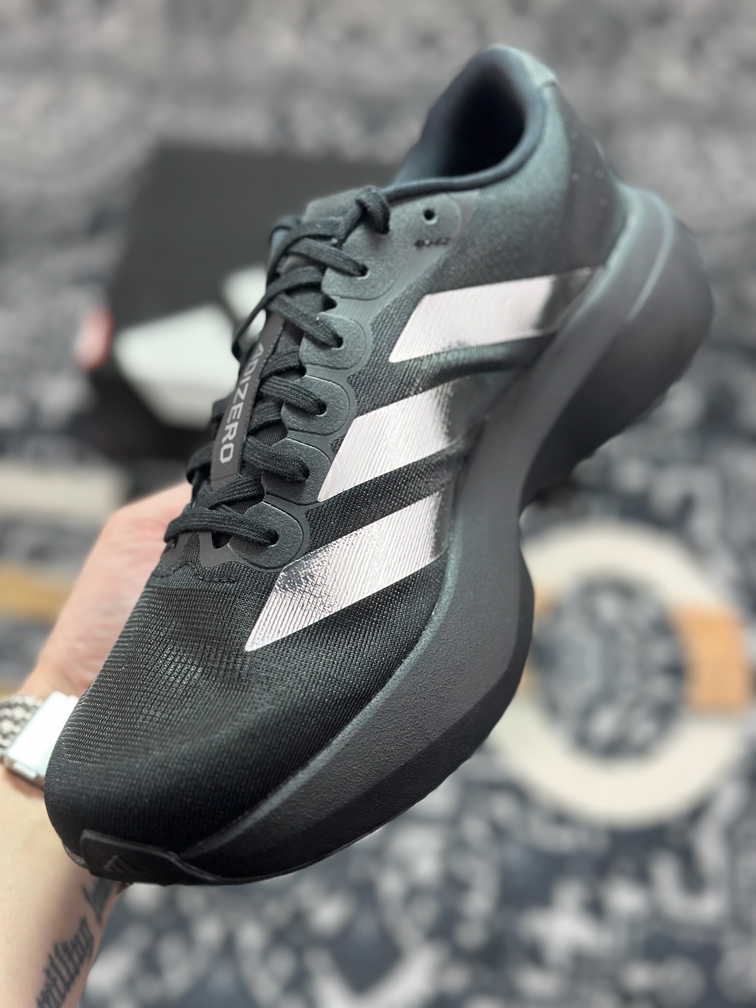 优选 原装级别 PKAD Adizero Evo SL M 白黑零度系列马拉松轻量竞速运动跑鞋 KJ9663-Top High Quatity Cheap Sneakers Fashion Clothing Clothes Bags handbags Shoes of all Brand wholesale With The best Quality And Beautiful Price from China Factory Chinese suppliers wholesaler seller 优选 原装级别 PKAD Adizero Evo SL M 白黑零度系列马拉松轻量竞速运动跑鞋 KJ9663