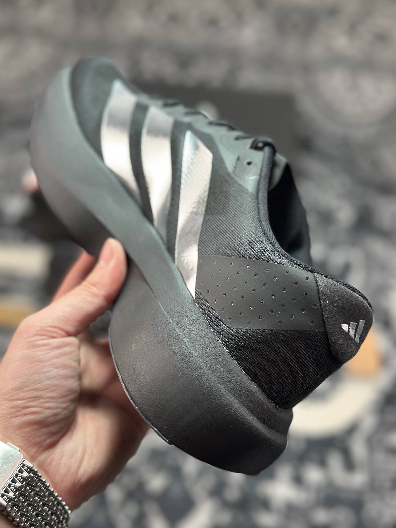 优选 原装级别 PKAD Adizero Evo SL M 白黑零度系列马拉松轻量竞速运动跑鞋 KJ9663-Top High Quatity Cheap Sneakers Fashion Clothing Clothes Bags handbags Shoes of all Brand wholesale With The best Quality And Beautiful Price from China Factory Chinese suppliers wholesaler seller 优选 原装级别 PKAD Adizero Evo SL M 白黑零度系列马拉松轻量竞速运动跑鞋 KJ9663