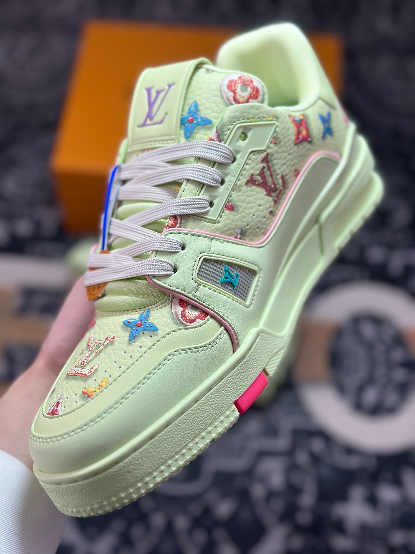 原装级别 LV Trainer系列高奢运动鞋-Top High Quatity Cheap Sneakers Fashion Clothing Clothes Bags handbags Shoes of all Brand wholesale With The best Quality And Beautiful Price from China Factory Chinese suppliers wholesaler seller 原装级别 LV Trainer系列高奢运动鞋