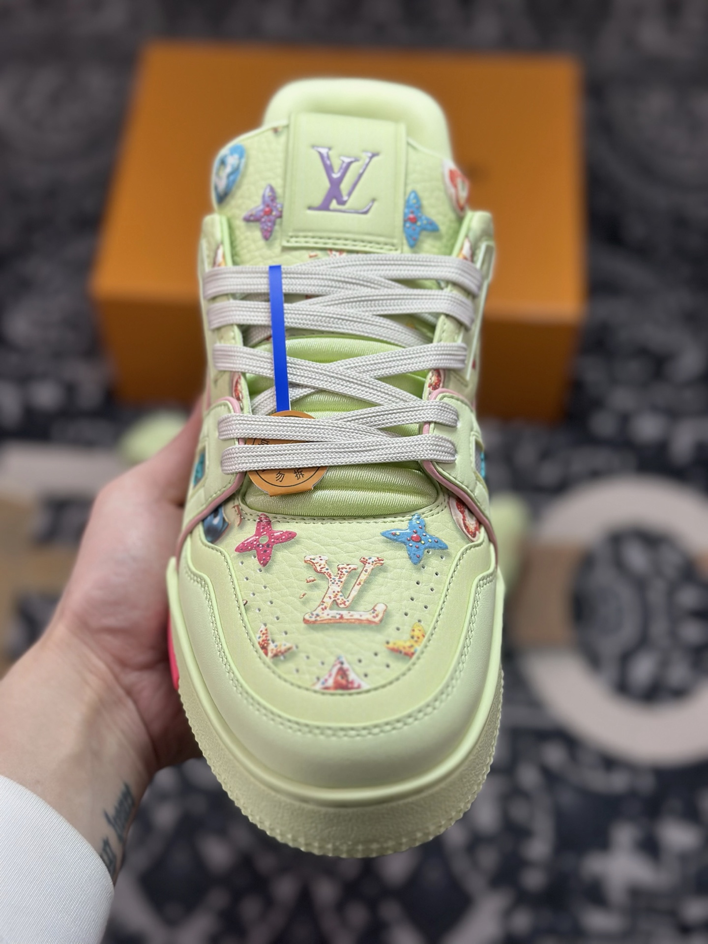 原装级别 LV Trainer系列高奢运动鞋-Top High Quatity Cheap Sneakers Fashion Clothing Clothes Bags handbags Shoes of all Brand wholesale With The best Quality And Beautiful Price from China Factory Chinese suppliers wholesaler seller 原装级别 LV Trainer系列高奢运动鞋