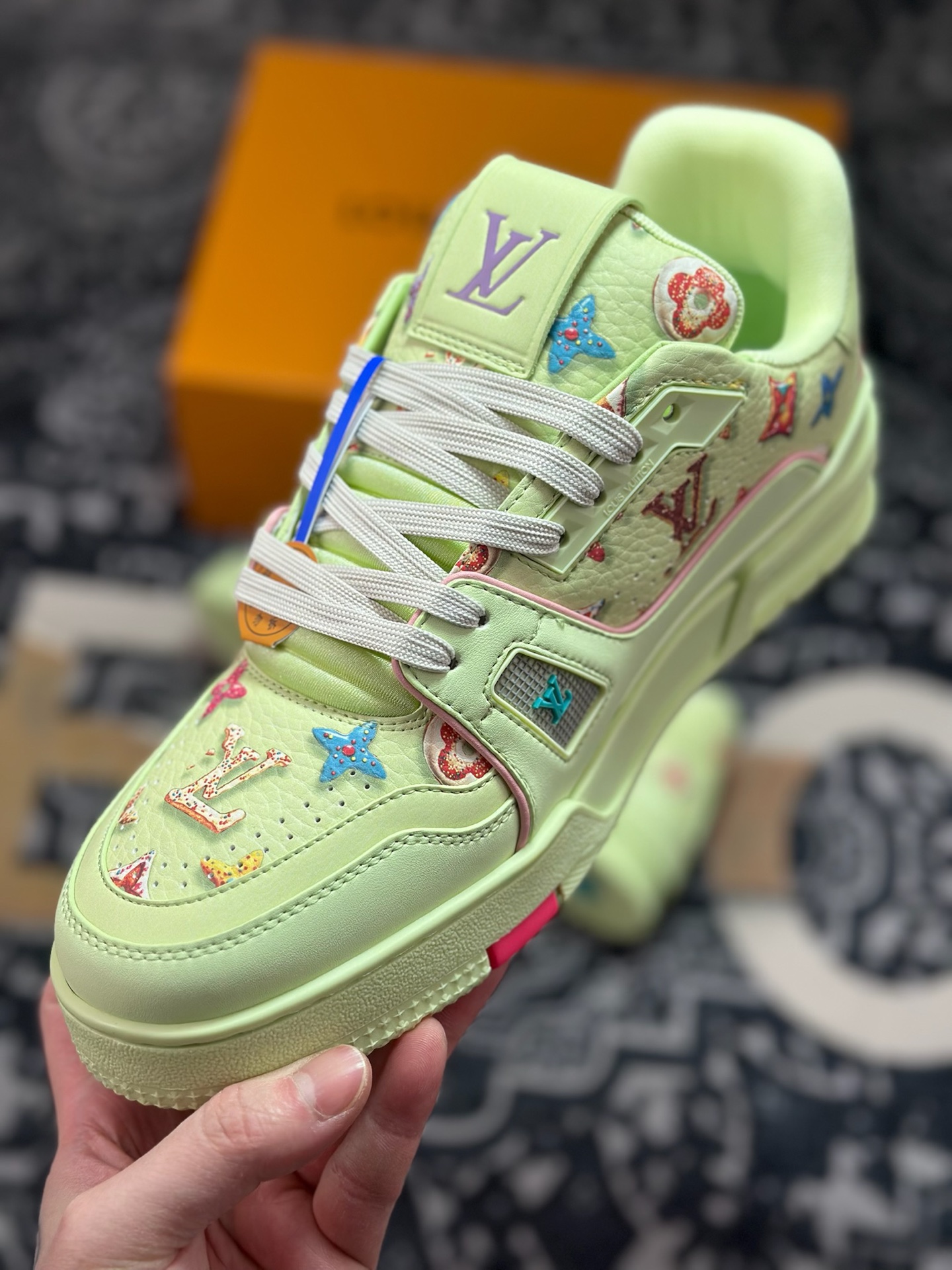 原装级别 LV Trainer系列高奢运动鞋-Top High Quatity Cheap Sneakers Fashion Clothing Clothes Bags handbags Shoes of all Brand wholesale With The best Quality And Beautiful Price from China Factory Chinese suppliers wholesaler seller 原装级别 LV Trainer系列高奢运动鞋