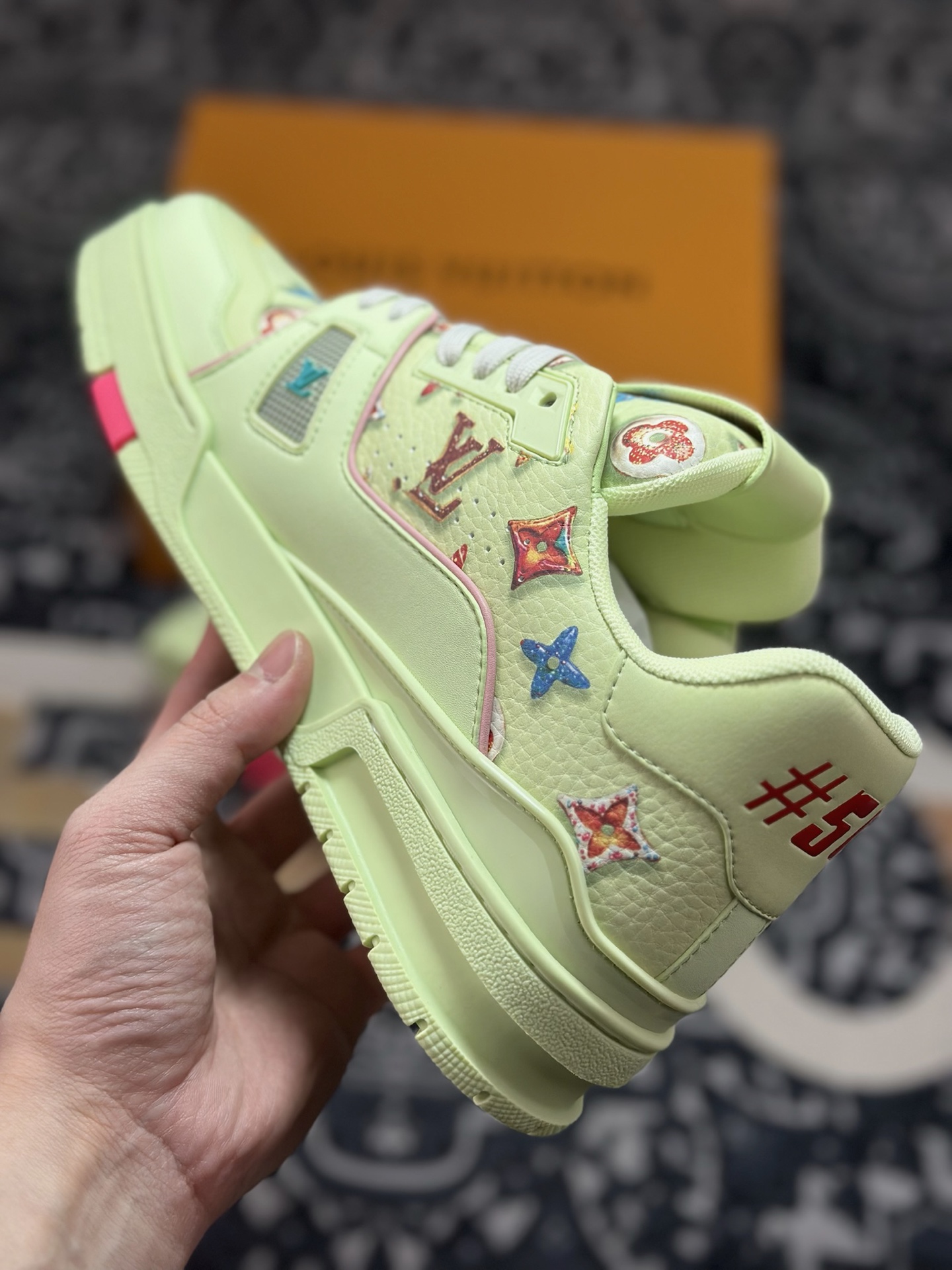 原装级别 LV Trainer系列高奢运动鞋-Top High Quatity Cheap Sneakers Fashion Clothing Clothes Bags handbags Shoes of all Brand wholesale With The best Quality And Beautiful Price from China Factory Chinese suppliers wholesaler seller 原装级别 LV Trainer系列高奢运动鞋