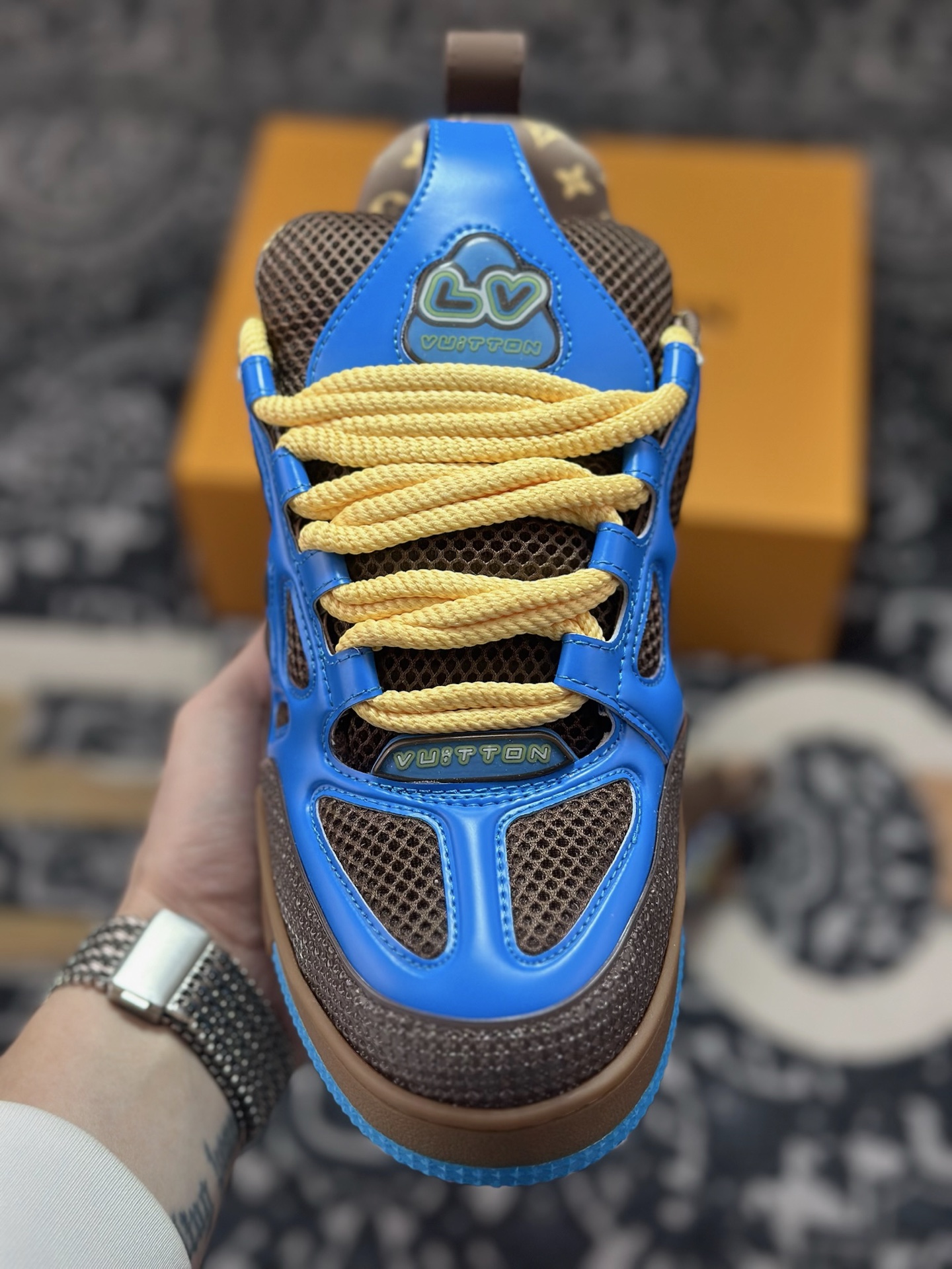 原装级别 LV-路易-威登trainer 2026走秀最新款-Top High Quatity Cheap Sneakers Fashion Clothing Clothes Bags handbags Shoes of all Brand wholesale With The best Quality And Beautiful Price from China Factory Chinese suppliers wholesaler seller 原装级别 LV-路易-威登trainer 2026走秀最新款