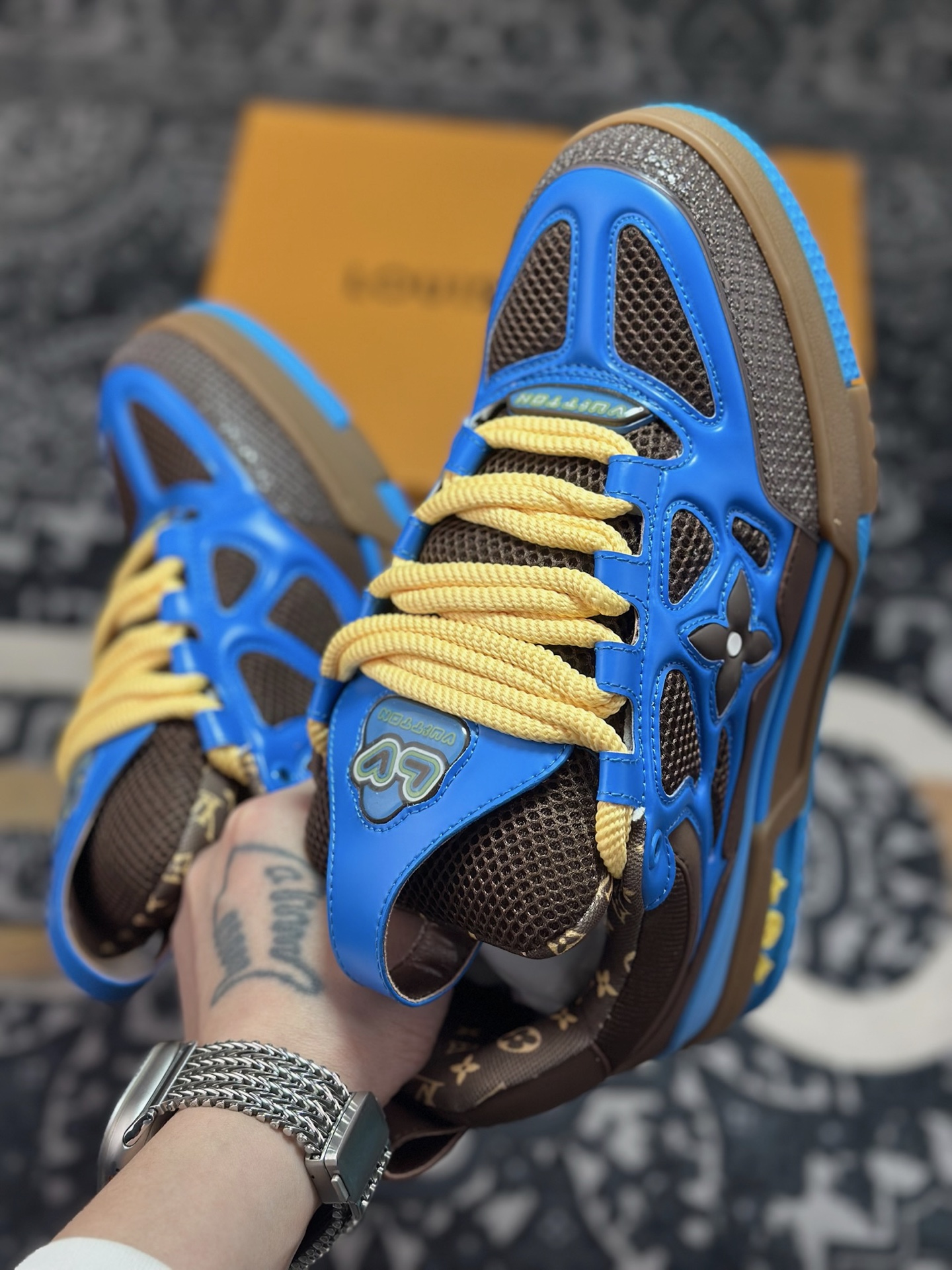 原装级别 LV-路易-威登trainer 2026走秀最新款-Top High Quatity Cheap Sneakers Fashion Clothing Clothes Bags handbags Shoes of all Brand wholesale With The best Quality And Beautiful Price from China Factory Chinese suppliers wholesaler seller 原装级别 LV-路易-威登trainer 2026走秀最新款