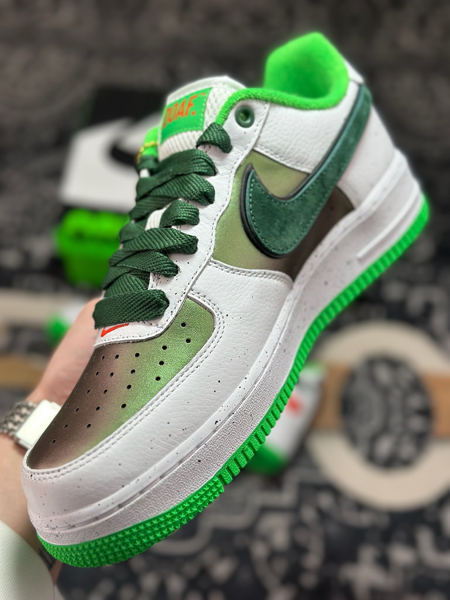优选 原装级别 Nike x DOAF Air Force 1 Egg or Duck 白绿色 IU7613-100-Top High Quatity Cheap Sneakers Fashion Clothing Clothes Bags handbags Shoes of all Brand wholesale With The best Quality And Beautiful Price from China Factory Chinese suppliers wholesaler seller 优选 原装级别 Nike x DOAF Air Force 1 Egg or Duck 白绿色 IU7613-100