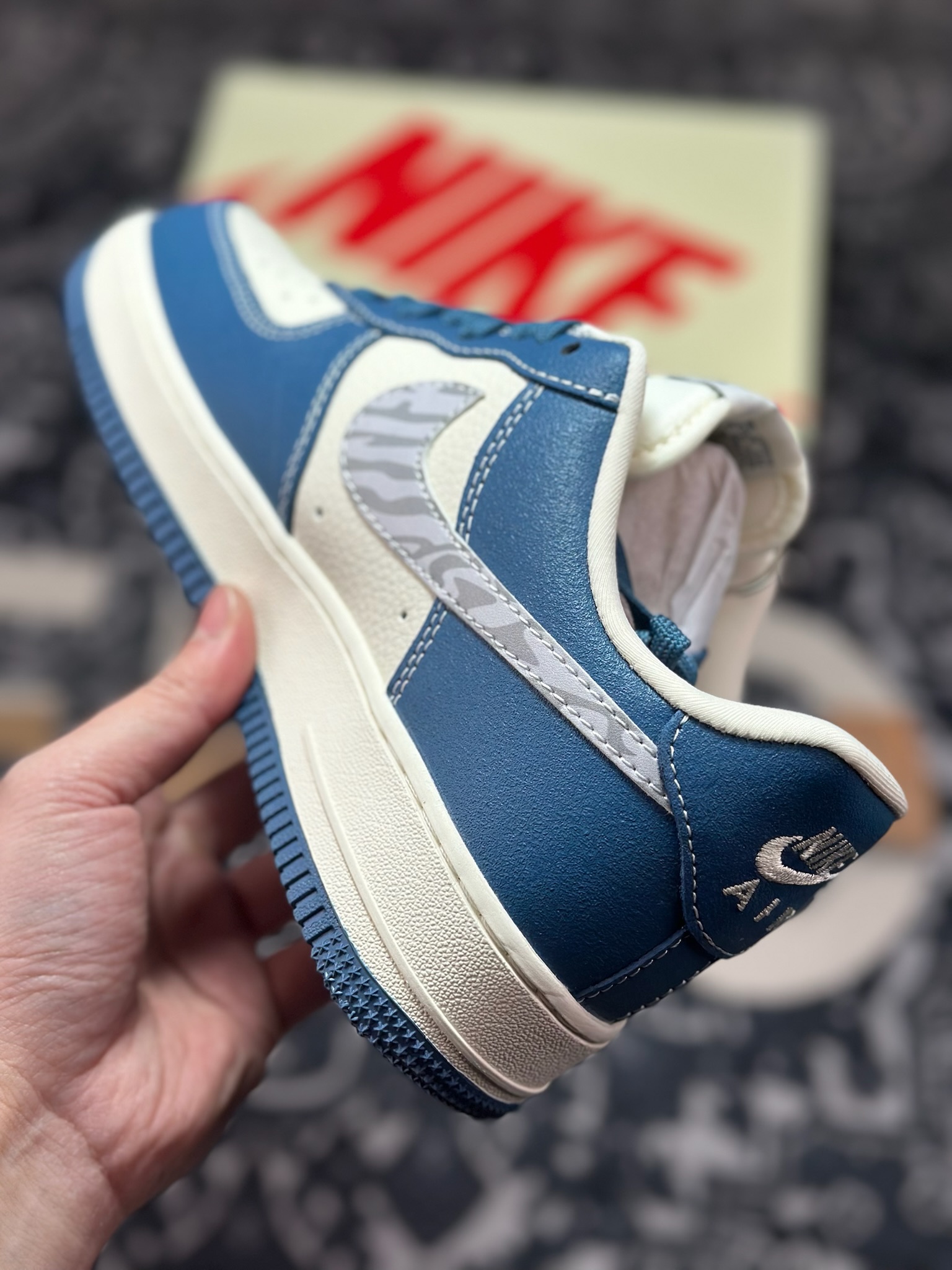 原装级别 Nike Air Force 1'07 Low 斯图西联名款 空军一号低帮休闲板鞋 XL1979-132-Top High Quatity Cheap Sneakers Fashion Clothing Clothes Bags handbags Shoes of all Brand wholesale With The best Quality And Beautiful Price from China Factory Chinese suppliers wholesaler seller 原装级别 Nike Air Force 1'07 Low 斯图西联名款 空军一号低帮休闲板鞋 XL1979-132