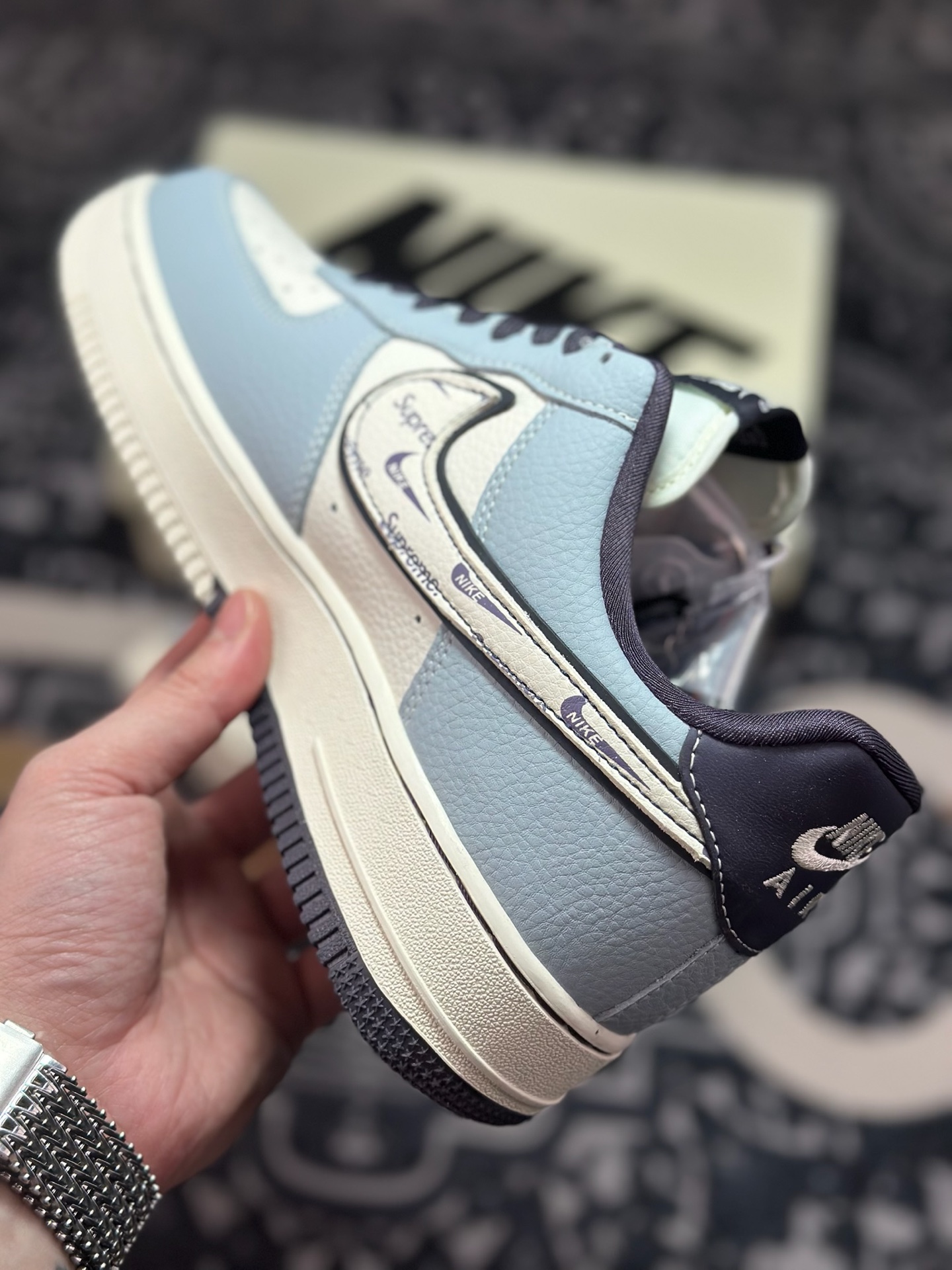 原装级别 Sup x Air Force 1 Low 米白蓝 DD1928-308-Top High Quatity Cheap Sneakers Fashion Clothing Clothes Bags handbags Shoes of all Brand wholesale With The best Quality And Beautiful Price from China Factory Chinese suppliers wholesaler seller 原装级别 Sup x Air Force 1 Low 米白蓝 DD1928-308