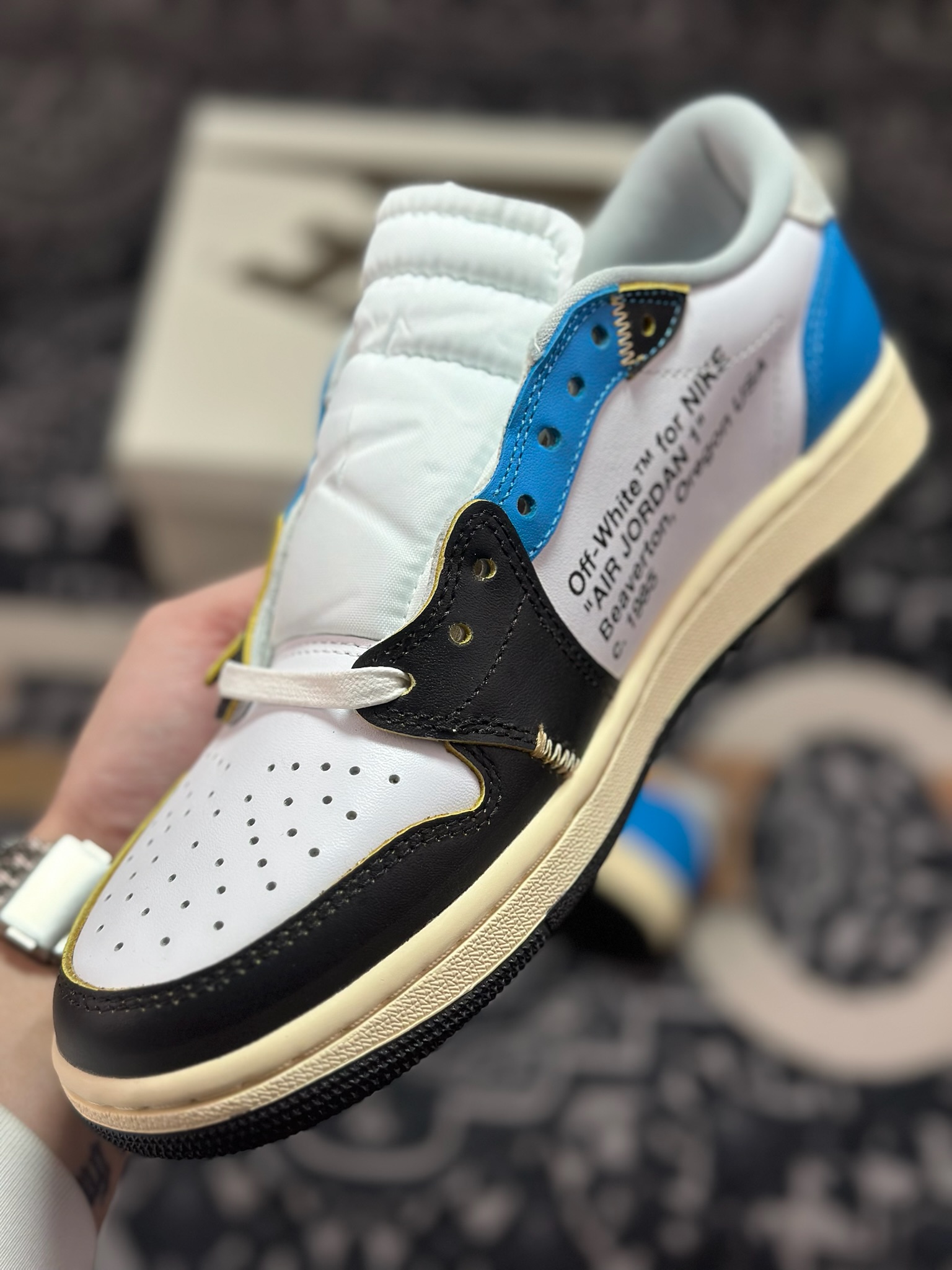 原装级别 Travis Scott x Air Jordan 1 ” Reverse Mocha “ AJ1乔1 TS UN 联名倒钩 低帮文化篮球鞋 XZ6868-006-Top High Quatity Cheap Sneakers Fashion Clothing Clothes Bags handbags Shoes of all Brand wholesale With The best Quality And Beautiful Price from China Factory Chinese suppliers wholesaler seller 原装级别 Travis Scott x Air Jordan 1 ” Reverse Mocha “ AJ1乔1 TS UN 联名倒钩 低帮文化篮球鞋 XZ6868-006