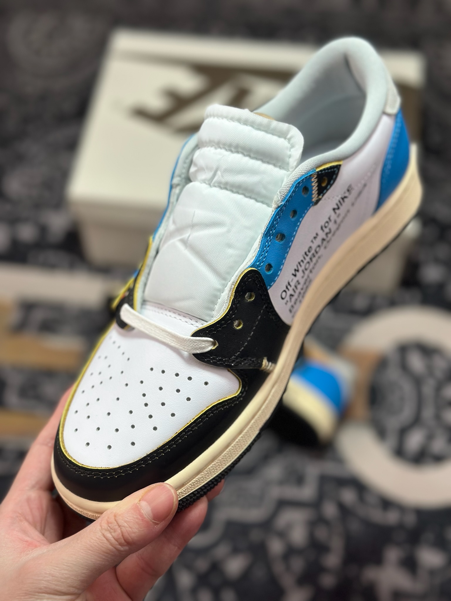 原装级别 Travis Scott x Air Jordan 1 ” Reverse Mocha “ AJ1乔1 TS UN 联名倒钩 低帮文化篮球鞋 XZ6868-006-Top High Quatity Cheap Sneakers Fashion Clothing Clothes Bags handbags Shoes of all Brand wholesale With The best Quality And Beautiful Price from China Factory Chinese suppliers wholesaler seller 原装级别 Travis Scott x Air Jordan 1 ” Reverse Mocha “ AJ1乔1 TS UN 联名倒钩 低帮文化篮球鞋 XZ6868-006