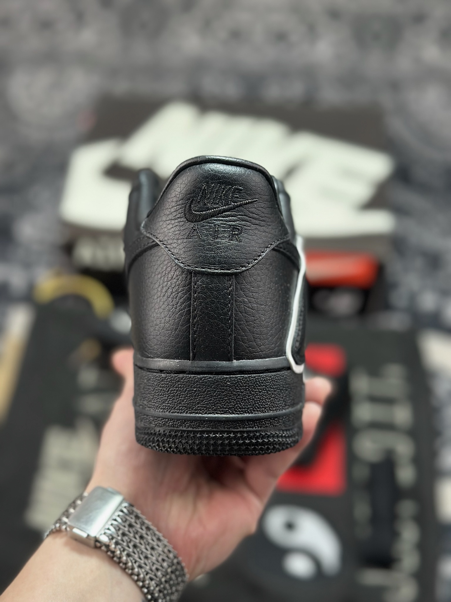 Cactus Plant Flea Market/CPFM x Nike Air Force 1 07 Low”Black White”空军一号系列低帮经典百搭休闲运动板鞋“联名黑白大补丁字母” HJ8463-001-Top High Quatity Cheap Sneakers Fashion Clothing Clothes Bags handbags Shoes of all Brand wholesale With The best Quality And Beautiful Price from China Factory Chinese suppliers wholesaler seller Cactus Plant Flea Market/CPFM x Nike Air Force 1 07 Low”Black White”空军一号系列低帮经典百搭休闲运动板鞋“联名黑白大补丁字母” HJ8463-001