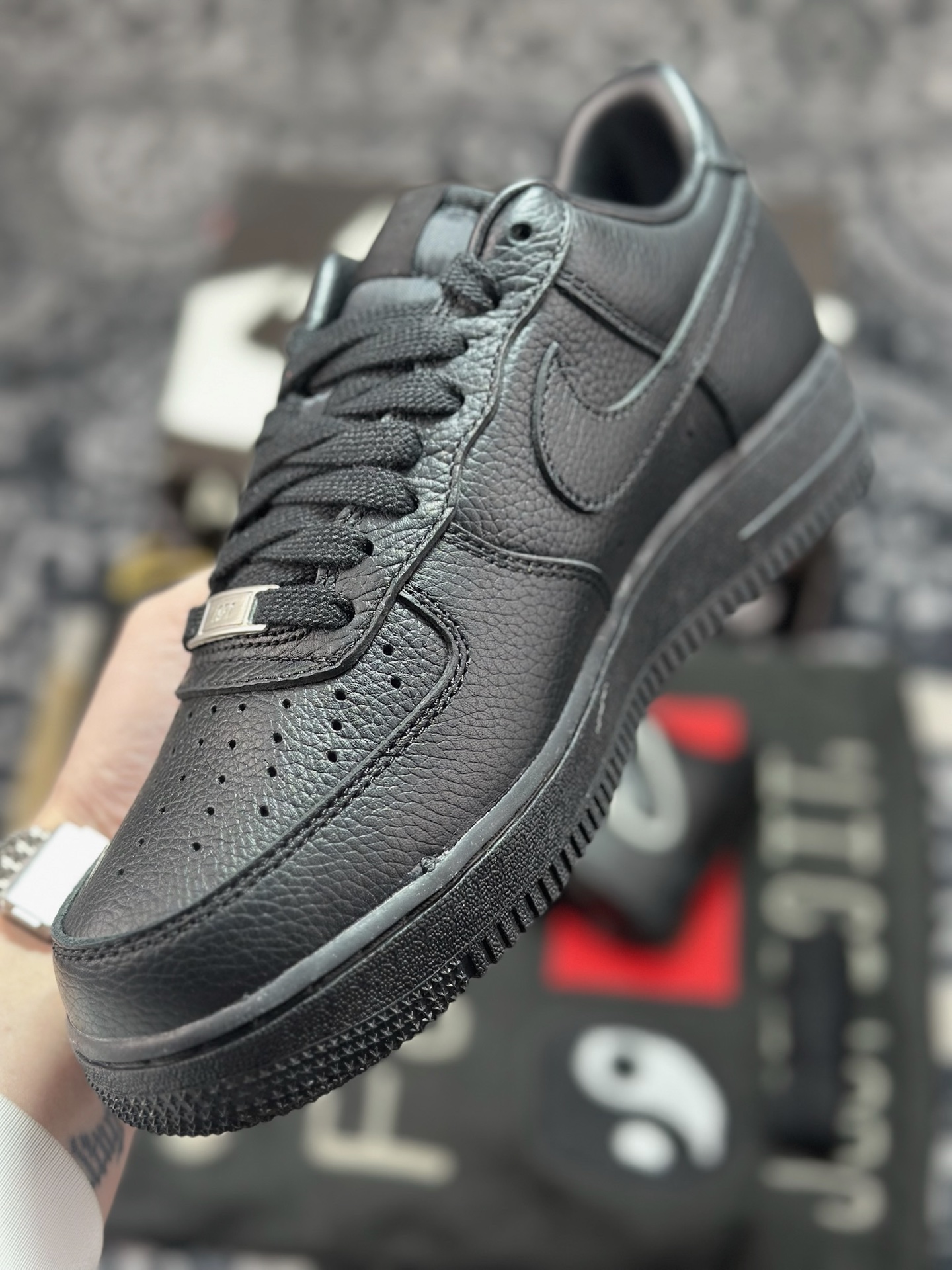 Cactus Plant Flea Market/CPFM x Nike Air Force 1 07 Low”Black White”空军一号系列低帮经典百搭休闲运动板鞋“联名黑白大补丁字母” HJ8463-001-Top High Quatity Cheap Sneakers Fashion Clothing Clothes Bags handbags Shoes of all Brand wholesale With The best Quality And Beautiful Price from China Factory Chinese suppliers wholesaler seller Cactus Plant Flea Market/CPFM x Nike Air Force 1 07 Low”Black White”空军一号系列低帮经典百搭休闲运动板鞋“联名黑白大补丁字母” HJ8463-001
