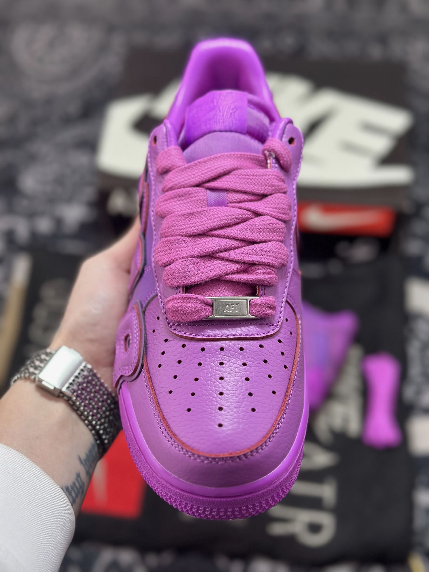 Cactus Plant Flea Market/CPFM x Nike Air Force 1 07 Low”Fuchsia Dream”空军一号系列低帮经典百搭休闲运动板鞋“联名梦幻紫放大补丁字母”FQ7069-500-Chinese wholesaler seller Clothes Bags handbags wholesale Shoes High Quatity wholesaler seller Cheap Sneakers from China Factory Chinese suppliers china wholesale clothing wholesaler seller Cactus Plant Flea Market/CPFM x Nike Air Force 1 07 Low”Fuchsia Dream”空军一号系列低帮经典百搭休闲运动板鞋“联名梦幻紫放大补丁字母”FQ7069-500