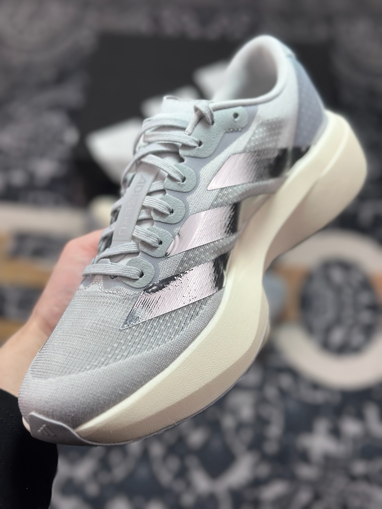 优选 原装级别 PKAD Adizero Evo SL M 白黑零度系列马拉松轻量竞速运动跑鞋银灰 KJ9664-Chinese wholesaler seller Clothes Bags handbags wholesale Shoes High Quatity wholesaler seller Cheap Sneakers from China Factory Chinese suppliers china wholesale clothing wholesaler seller 优选 原装级别 PKAD Adizero Evo SL M 白黑零度系列马拉松轻量竞速运动跑鞋银灰 KJ9664