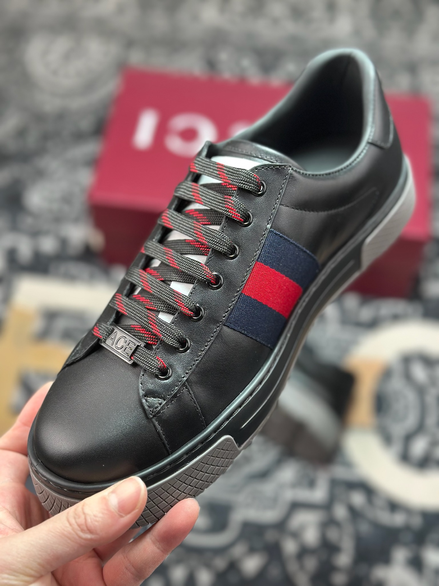 优选 原装级别 Gucci 古驰 ACE绒面革 新款 复古休闲板鞋-Top High Quatity Cheap Sneakers Fashion Clothing Clothes Bags handbags Shoes of all Brand wholesale With The best Quality And Beautiful Price from China Factory Chinese suppliers wholesaler seller 优选 原装级别 Gucci 古驰 ACE绒面革 新款 复古休闲板鞋