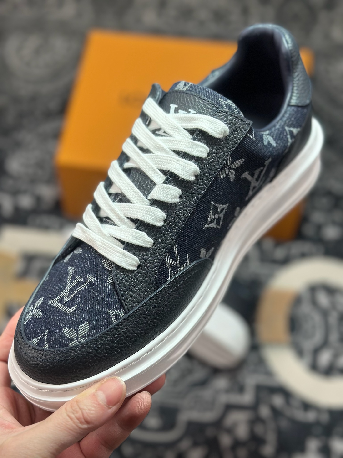 原装级别 LOUIS VUITTON Beverly Hills 牛皮革 圆头系带 低帮 板鞋-Top High Quatity Cheap Sneakers Fashion Clothing Clothes Bags handbags Shoes of all Brand wholesale With The best Quality And Beautiful Price from China Factory Chinese suppliers wholesaler seller 原装级别 LOUIS VUITTON Beverly Hills 牛皮革 圆头系带 低帮 板鞋