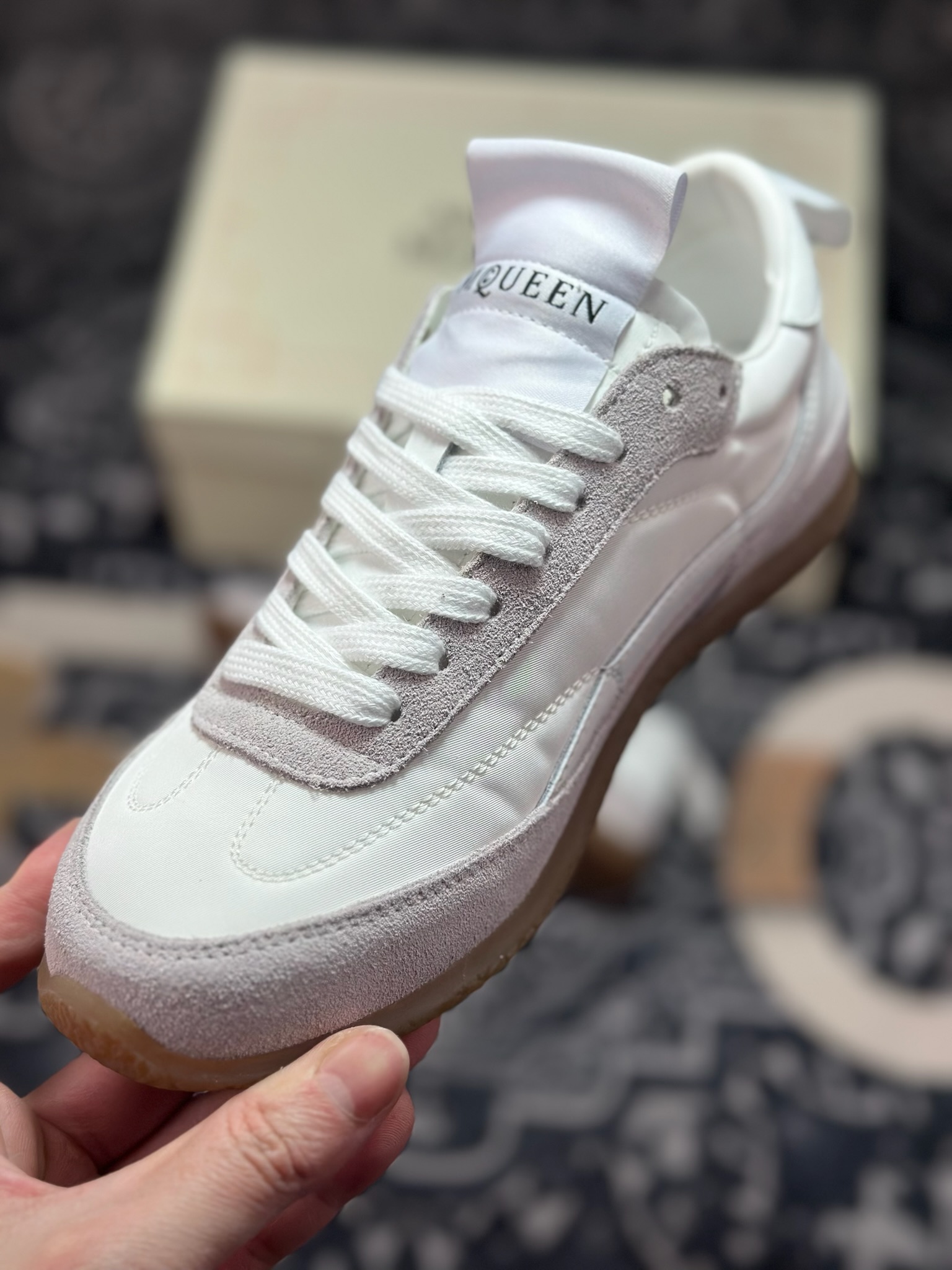 原装级别 Alexander McQUEEN 麦昆 德训鞋运动鞋-Top High Quatity Cheap Sneakers Fashion Clothing Clothes Bags handbags Shoes of all Brand wholesale With The best Quality And Beautiful Price from China Factory Chinese suppliers wholesaler seller 原装级别 Alexander McQUEEN 麦昆 德训鞋运动鞋