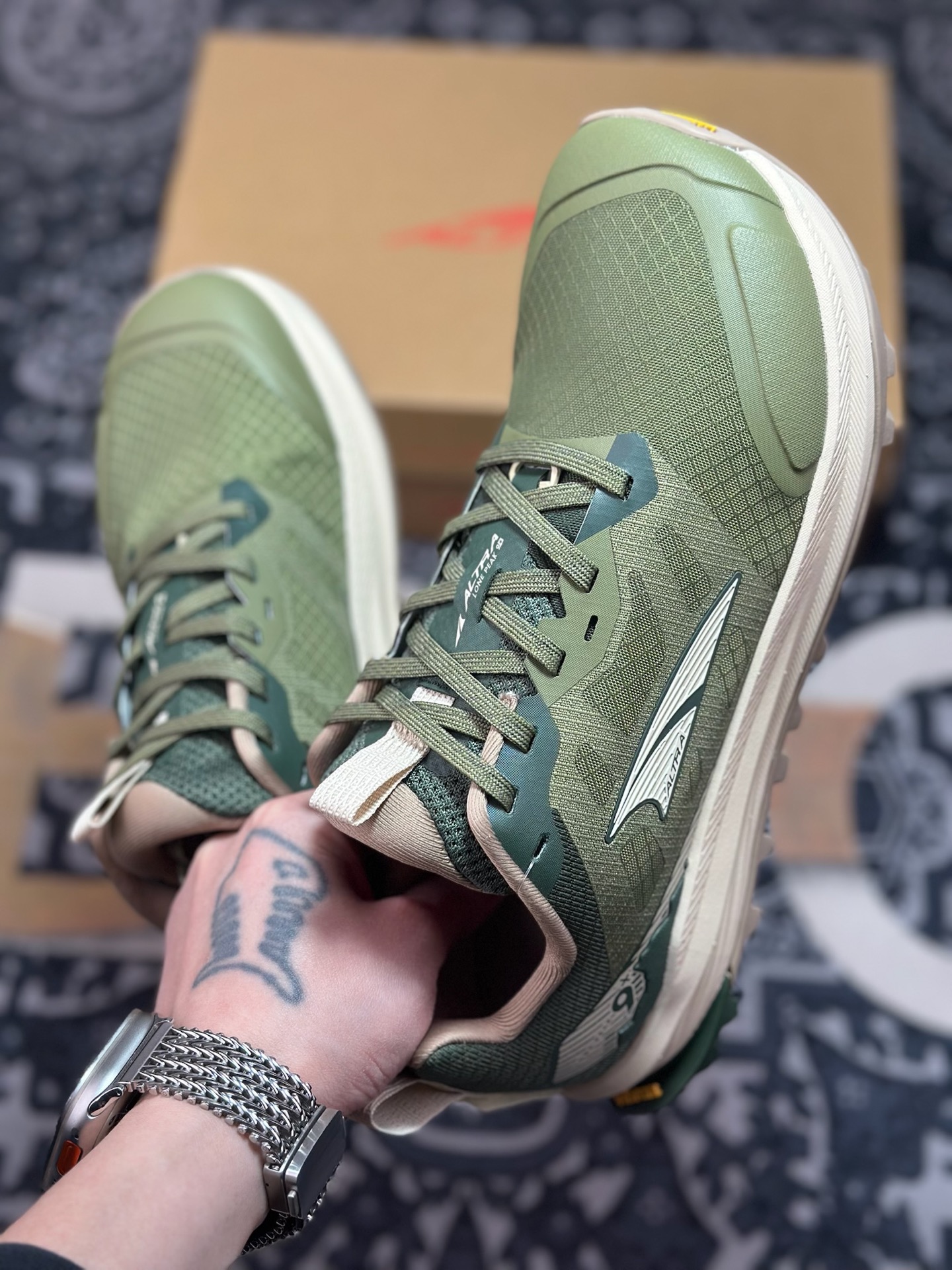 原装级别 平台专供 Altra Lone Peak 9 绿色 AL0A85RG330-Top High Quatity Cheap Sneakers Fashion Clothing Clothes Bags handbags Shoes of all Brand wholesale With The best Quality And Beautiful Price from China Factory Chinese suppliers wholesaler seller 原装级别 平台专供 Altra Lone Peak 9 绿色 AL0A85RG330
