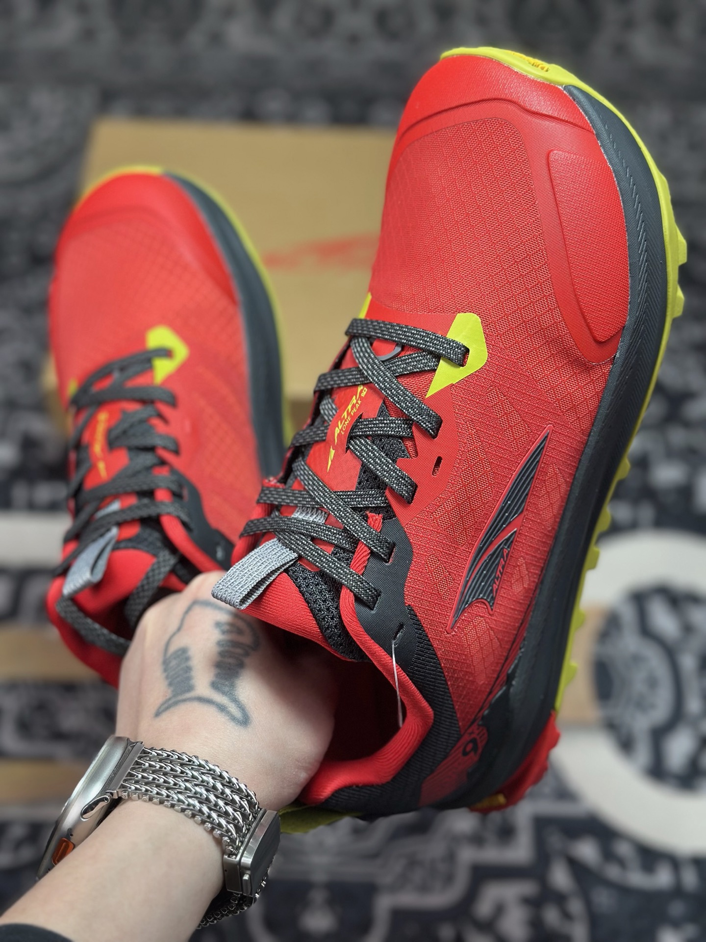 原装级别 平台专供 Altra Lone Peak 9 红色 AL0A85RG660-Top High Quatity Cheap Sneakers Fashion Clothing Clothes Bags handbags Shoes of all Brand wholesale With The best Quality And Beautiful Price from China Factory Chinese suppliers wholesaler seller 原装级别 平台专供 Altra Lone Peak 9 红色 AL0A85RG660