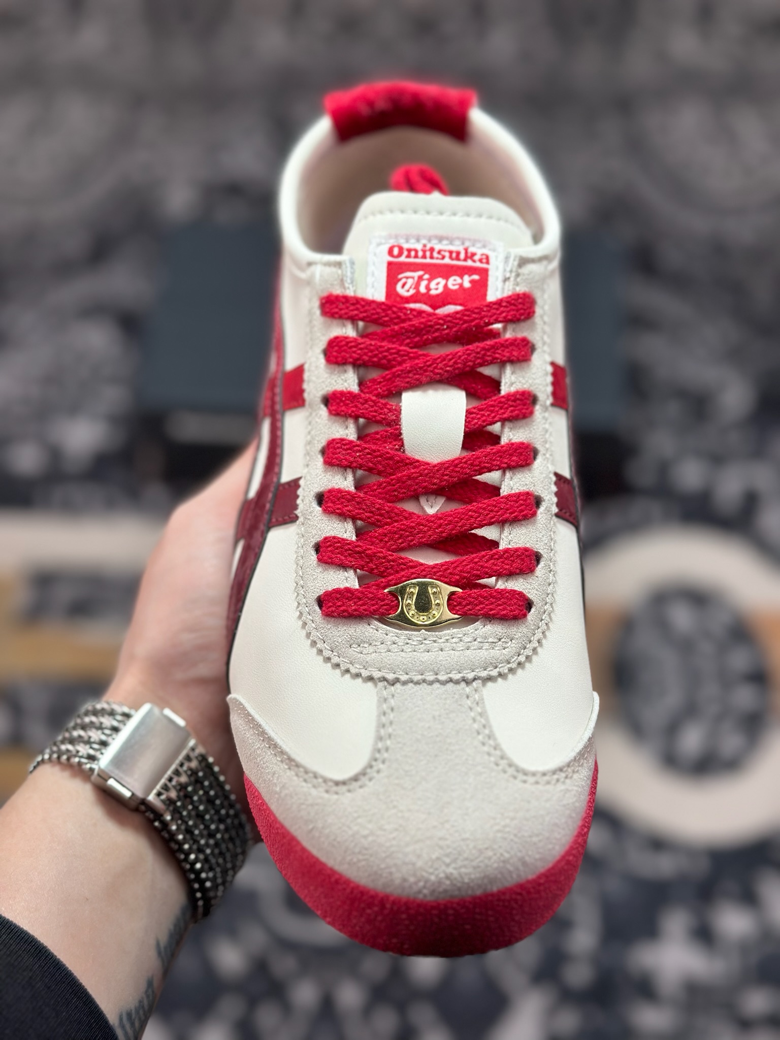 原厂级别 GS版 Asics 鬼冢虎 Mexico 66 马年限定 休闲低帮板鞋 1183C600-100-Top High Quatity Cheap Sneakers Fashion Clothing Clothes Bags handbags Shoes of all Brand wholesale With The best Quality And Beautiful Price from China Factory Chinese suppliers wholesaler seller 原厂级别 GS版 Asics 鬼冢虎 Mexico 66 马年限定 休闲低帮板鞋 1183C600-100