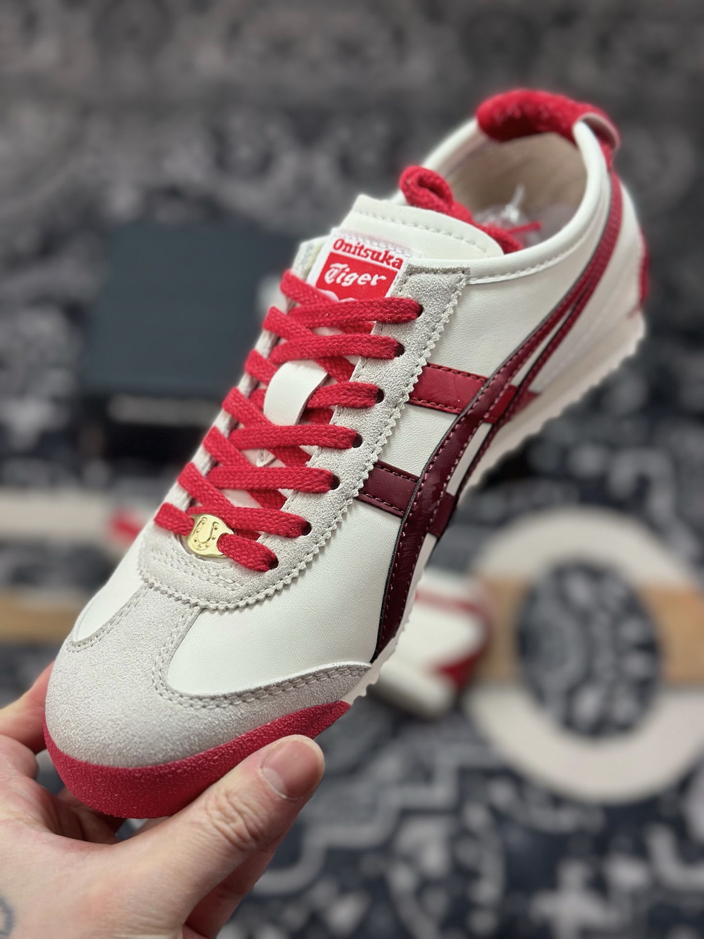 原厂级别 GS版 Asics 鬼冢虎 Mexico 66 马年限定 休闲低帮板鞋 1183C600-100-Top High Quatity Cheap Sneakers Fashion Clothing Clothes Bags handbags Shoes of all Brand wholesale With The best Quality And Beautiful Price from China Factory Chinese suppliers wholesaler seller 原厂级别 GS版 Asics 鬼冢虎 Mexico 66 马年限定 休闲低帮板鞋 1183C600-100