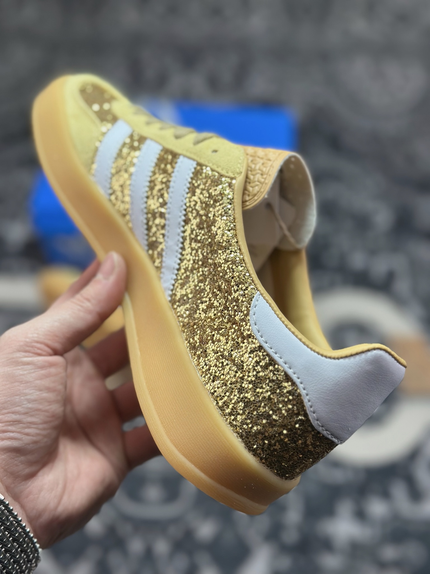 原装级别 AD Originals Gazelle Indoor 金钻 三叶草复古休闲运动板鞋 JR1266-Top High Quatity Cheap Sneakers Fashion Clothing Clothes Bags handbags Shoes of all Brand wholesale With The best Quality And Beautiful Price from China Factory Chinese suppliers wholesaler seller 原装级别 AD Originals Gazelle Indoor 金钻 三叶草复古休闲运动板鞋 JR1266