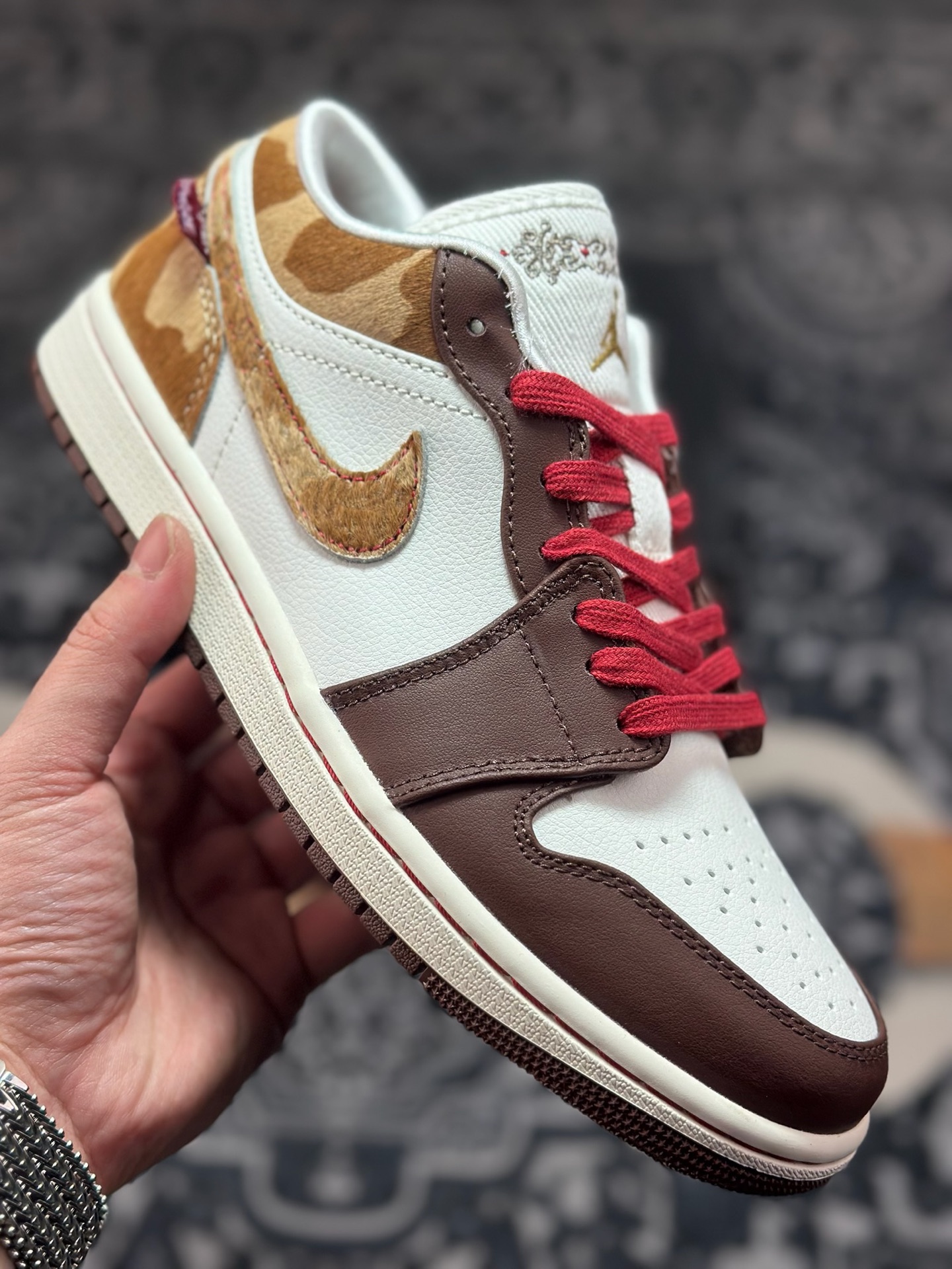 优选 原装级别 Air Jordan 1 Low ”N” 马年限定 AJ1乔1低帮 IQ5321-121-Top High Quatity Cheap Sneakers Fashion Clothing Clothes Bags handbags Shoes of all Brand wholesale With The best Quality And Beautiful Price from China Factory Chinese suppliers wholesaler seller 优选 原装级别 Air Jordan 1 Low ”N” 马年限定 AJ1乔1低帮 IQ5321-121