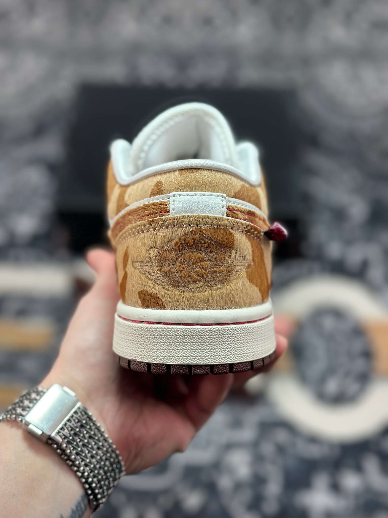 优选 原装级别 Air Jordan 1 Low ”N” 马年限定 AJ1乔1低帮 IQ5321-121-Top High Quatity Cheap Sneakers Fashion Clothing Clothes Bags handbags Shoes of all Brand wholesale With The best Quality And Beautiful Price from China Factory Chinese suppliers wholesaler seller 优选 原装级别 Air Jordan 1 Low ”N” 马年限定 AJ1乔1低帮 IQ5321-121
