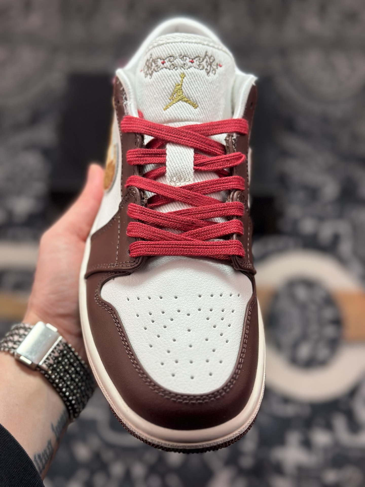 优选 原装级别 Air Jordan 1 Low ”N” 马年限定 AJ1乔1低帮 IQ5321-121-Top High Quatity Cheap Sneakers Fashion Clothing Clothes Bags handbags Shoes of all Brand wholesale With The best Quality And Beautiful Price from China Factory Chinese suppliers wholesaler seller 优选 原装级别 Air Jordan 1 Low ”N” 马年限定 AJ1乔1低帮 IQ5321-121