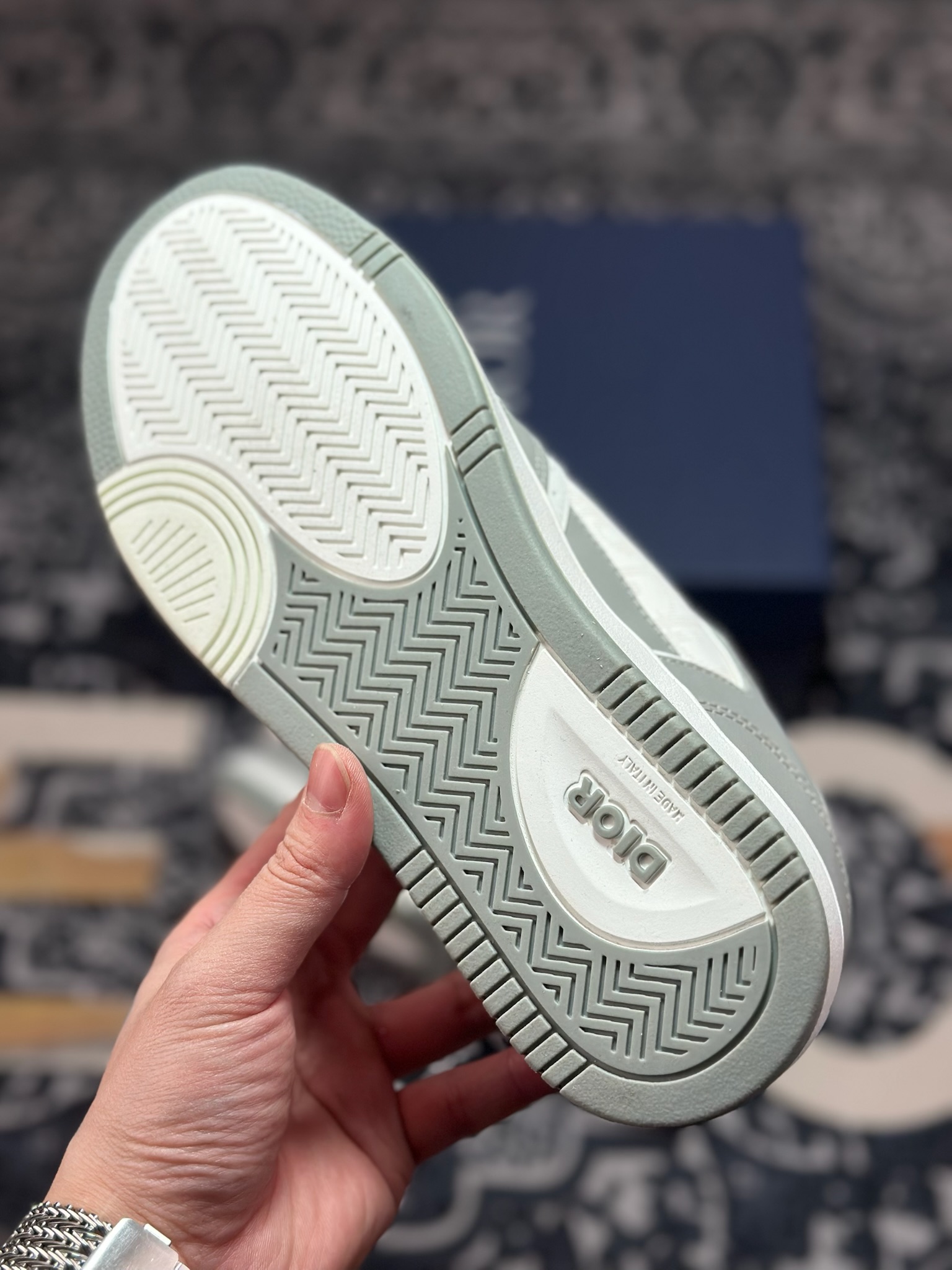 原装级别 DIOR 迪奥 B27低帮 经典奢侈品休闲运动板鞋-Top High Quatity Cheap Sneakers Fashion Clothing Clothes Bags handbags Shoes of all Brand wholesale With The best Quality And Beautiful Price from China Factory Chinese suppliers wholesaler seller 原装级别 DIOR 迪奥 B27低帮 经典奢侈品休闲运动板鞋
