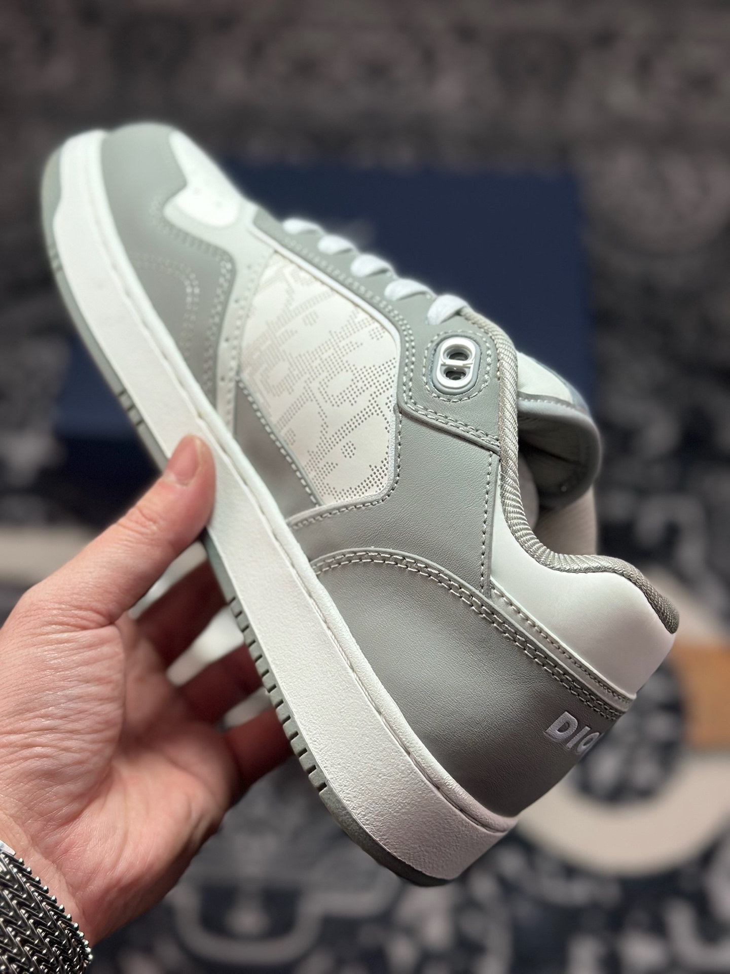 原装级别 DIOR 迪奥 B27低帮 经典奢侈品休闲运动板鞋-Top High Quatity Cheap Sneakers Fashion Clothing Clothes Bags handbags Shoes of all Brand wholesale With The best Quality And Beautiful Price from China Factory Chinese suppliers wholesaler seller 原装级别 DIOR 迪奥 B27低帮 经典奢侈品休闲运动板鞋