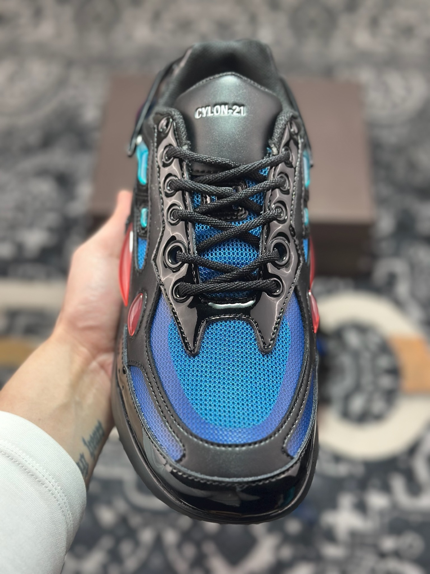 B9320 原装级别 RAF SIMONS 徽标 皮革款 来自比利时设计师-Chinese UA Cheap High Quatity Brand Clothes Bags handbags Sneakers wholesale wholesaler seller from China Factory suppliers Fashion Clothing Shoes best Quality Beautiful Price B9320 原装级别 RAF SIMONS 徽标 皮革款 来自比利时设计师