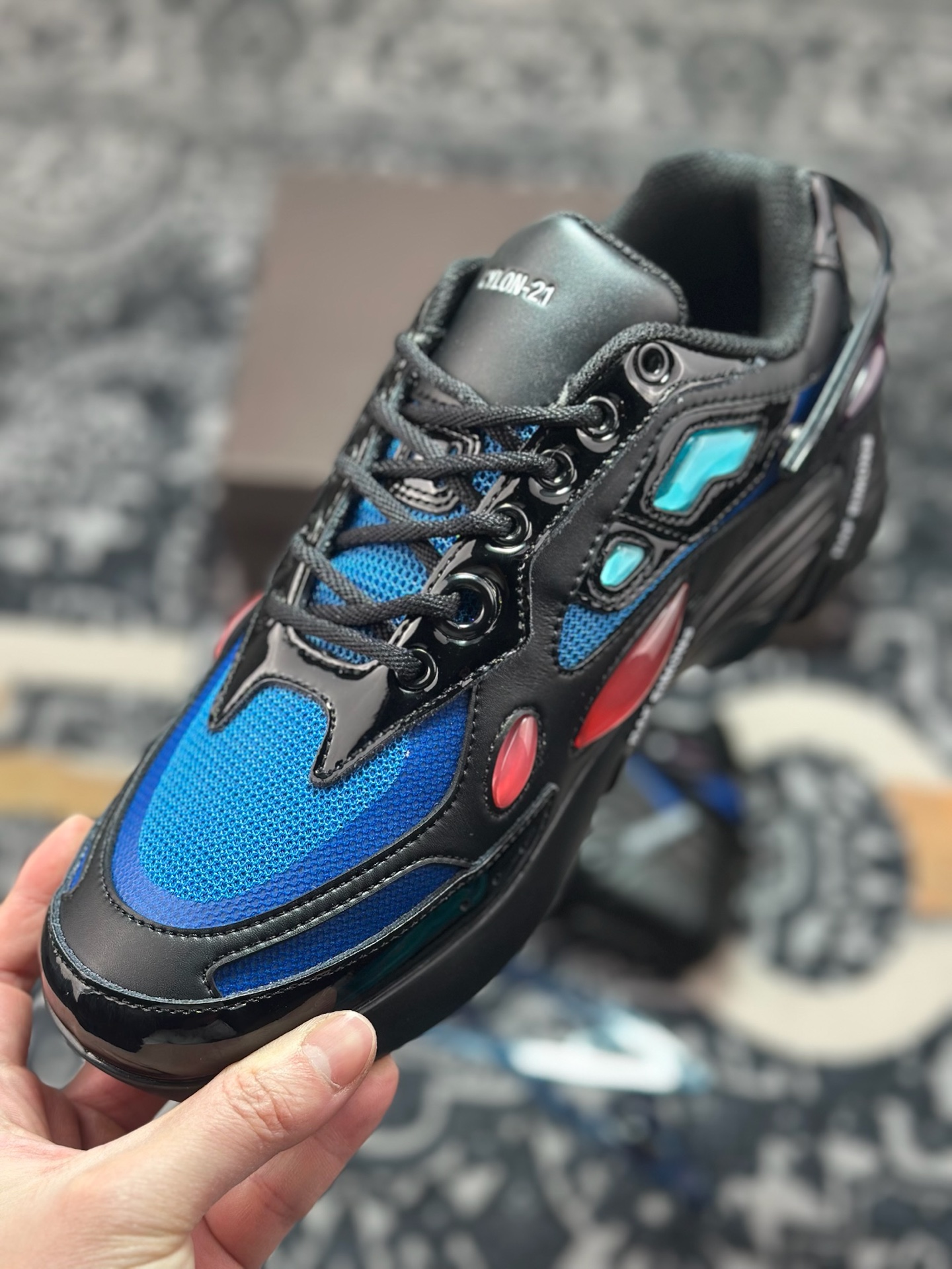 B9320 原装级别 RAF SIMONS 徽标 皮革款 来自比利时设计师-Chinese UA Cheap High Quatity Brand Clothes Bags handbags Sneakers wholesale wholesaler seller from China Factory suppliers Fashion Clothing Shoes best Quality Beautiful Price B9320 原装级别 RAF SIMONS 徽标 皮革款 来自比利时设计师