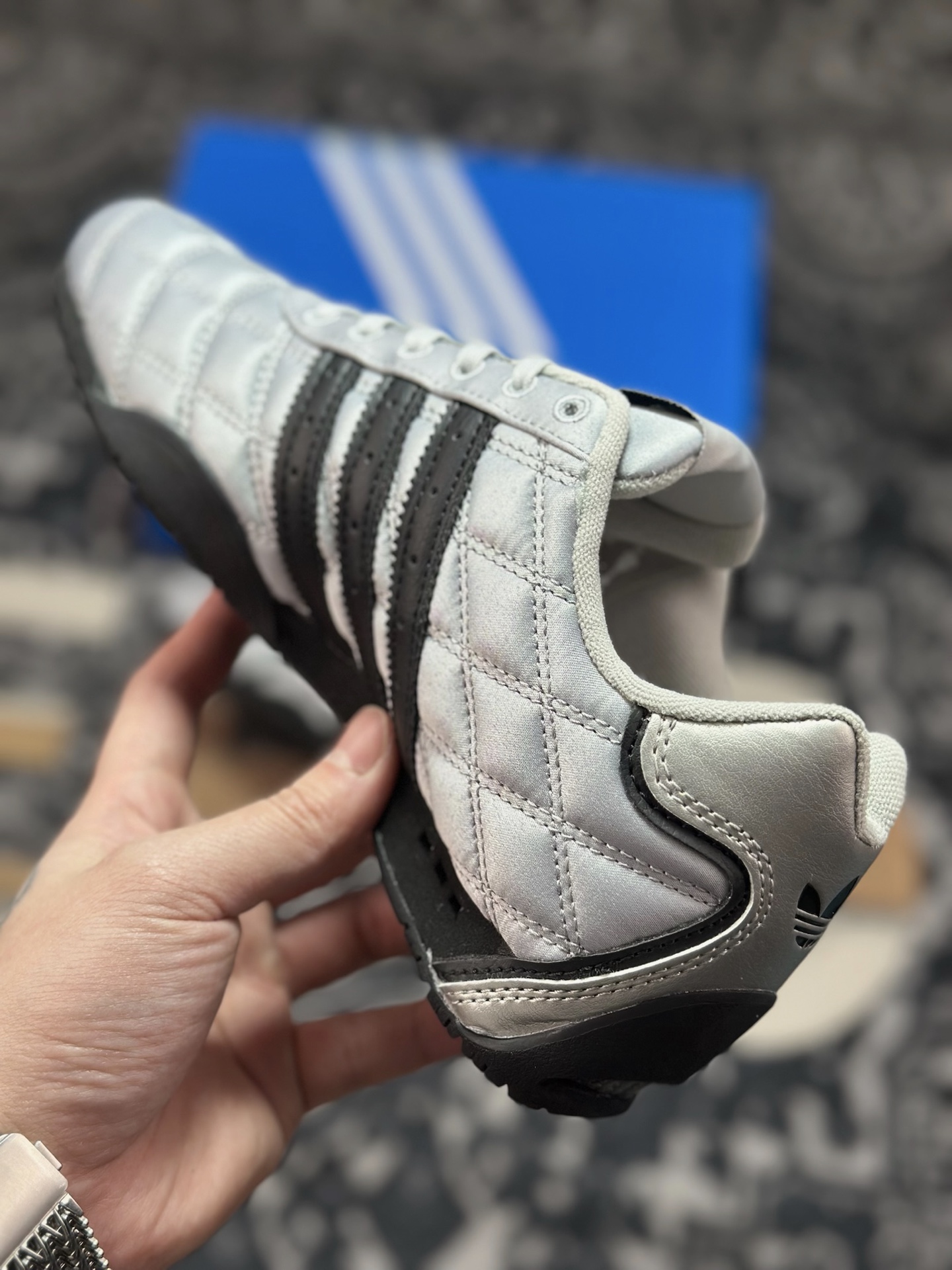 原装级别 Adidas originals ADIRACER 潮流运动防滑耐磨 阿迪达斯低帮休闲跑步鞋 JS0284-Chinese wholesaler seller Clothes Bags handbags wholesale Shoes High Quatity wholesaler seller Cheap Sneakers from China Factory Chinese suppliers china wholesale clothing wholesaler seller 原装级别 Adidas originals ADIRACER 潮流运动防滑耐磨 阿迪达斯低帮休闲跑步鞋 JS0284