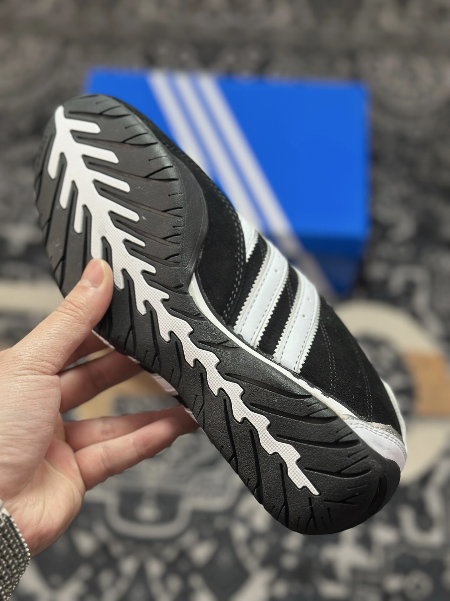 B2260 原装级别 Adidas originals ADIRACER 潮流运动防滑耐磨 阿迪达斯低帮休闲跑步鞋 JP7009-Chinese UA Cheap High Quatity Brand Clothes Bags handbags Sneakers wholesale wholesaler seller from China Factory suppliers Fashion Clothing Shoes best Quality Beautiful Price B2260 原装级别 Adidas originals ADIRACER 潮流运动防滑耐磨 阿迪达斯低帮休闲跑步鞋 JP7009