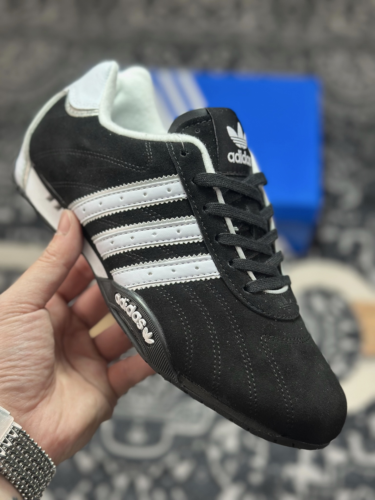 B2260 原装级别 Adidas originals ADIRACER 潮流运动防滑耐磨 阿迪达斯低帮休闲跑步鞋 JP7009-Chinese UA Cheap High Quatity Brand Clothes Bags handbags Sneakers wholesale wholesaler seller from China Factory suppliers Fashion Clothing Shoes best Quality Beautiful Price B2260 原装级别 Adidas originals ADIRACER 潮流运动防滑耐磨 阿迪达斯低帮休闲跑步鞋 JP7009