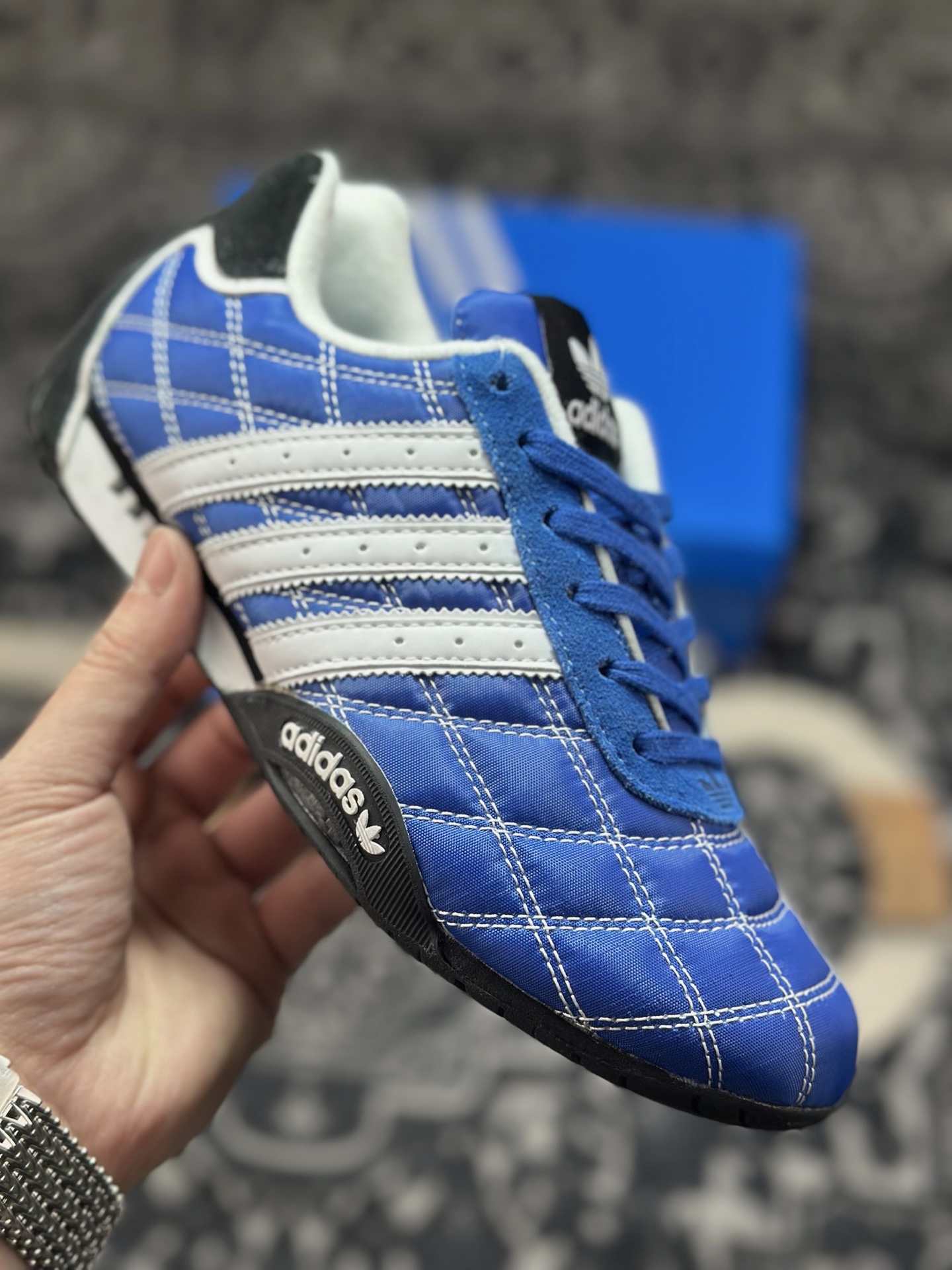 B2260 原装级别 Adidas originals ADIRACER 潮流运动防滑耐磨 阿迪达斯低帮休闲跑步鞋 JP7012-Chinese UA Cheap High Quatity Brand Clothes Bags handbags Sneakers wholesale wholesaler seller from China Factory suppliers Fashion Clothing Shoes best Quality Beautiful Price B2260 原装级别 Adidas originals ADIRACER 潮流运动防滑耐磨 阿迪达斯低帮休闲跑步鞋 JP7012