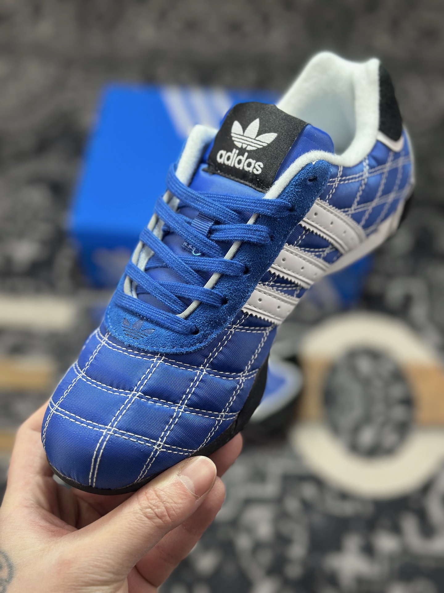 B2260 原装级别 Adidas originals ADIRACER 潮流运动防滑耐磨 阿迪达斯低帮休闲跑步鞋 JP7012-Chinese UA Cheap High Quatity Brand Clothes Bags handbags Sneakers wholesale wholesaler seller from China Factory suppliers Fashion Clothing Shoes best Quality Beautiful Price B2260 原装级别 Adidas originals ADIRACER 潮流运动防滑耐磨 阿迪达斯低帮休闲跑步鞋 JP7012