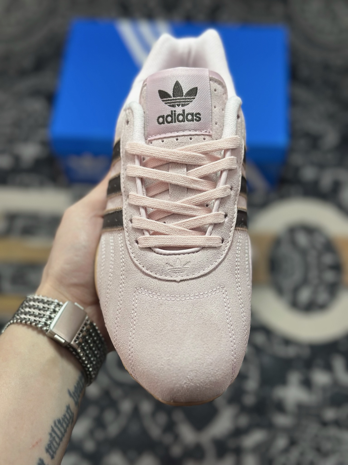 B2260 原装级别 Adidas originals ADIRACER 潮流运动防滑耐磨 阿迪达斯低帮休闲跑步鞋 JS4519-Chinese UA Cheap High Quatity Brand Clothes Bags handbags Sneakers wholesale wholesaler seller from China Factory suppliers Fashion Clothing Shoes best Quality Beautiful Price B2260 原装级别 Adidas originals ADIRACER 潮流运动防滑耐磨 阿迪达斯低帮休闲跑步鞋 JS4519