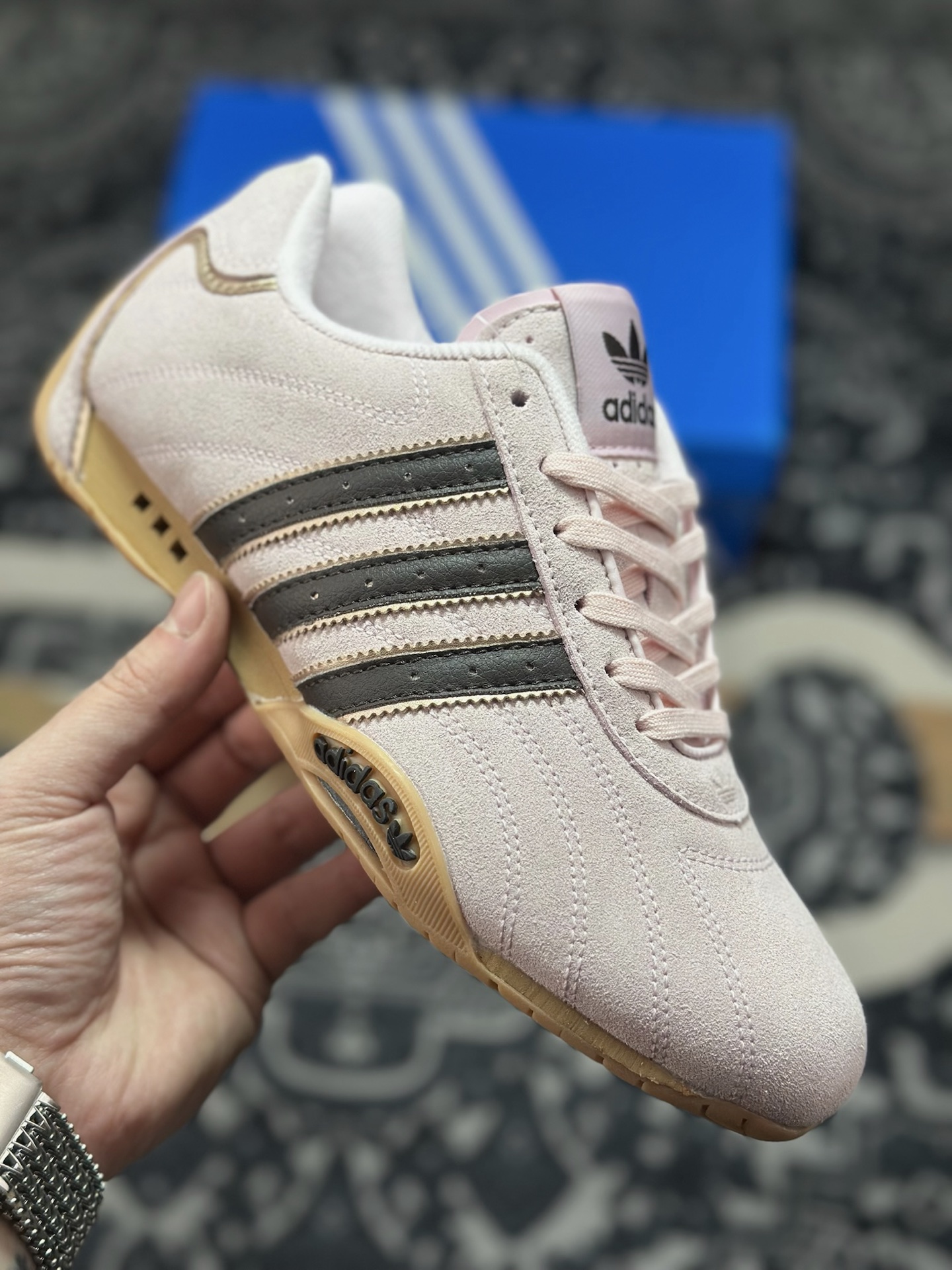 B2260 原装级别 Adidas originals ADIRACER 潮流运动防滑耐磨 阿迪达斯低帮休闲跑步鞋 JS4519-Chinese UA Cheap High Quatity Brand Clothes Bags handbags Sneakers wholesale wholesaler seller from China Factory suppliers Fashion Clothing Shoes best Quality Beautiful Price B2260 原装级别 Adidas originals ADIRACER 潮流运动防滑耐磨 阿迪达斯低帮休闲跑步鞋 JS4519