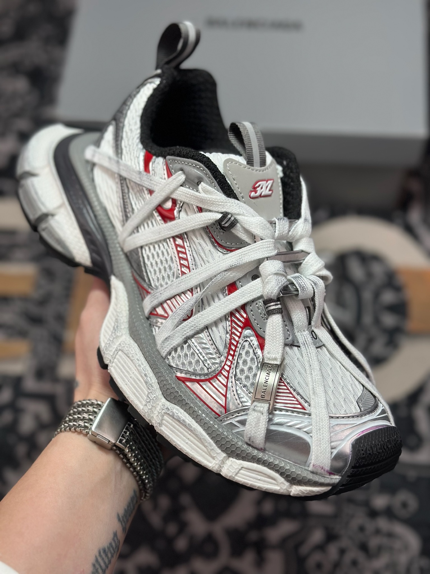巴黎世家BALENCIAGA 3XL Sneakers 3+系列低帮复古阔型底姥爹风潮流百搭休闲慢跑鞋“白银红木乃伊绑绳”325601 W3XCH 1000