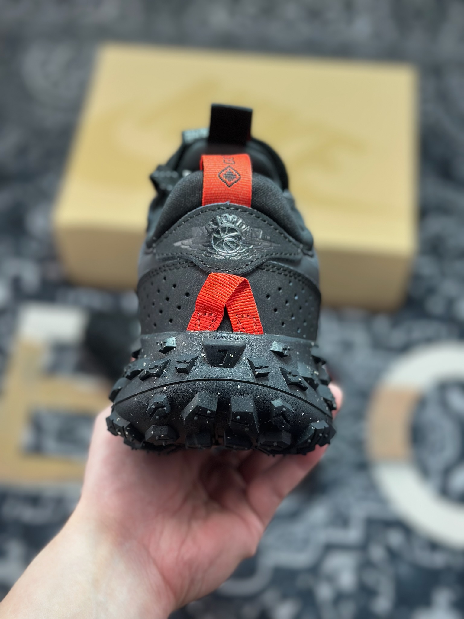原装级别 东南亚订单 Jordan Air Jordan 1 Element Gore-Tex 黑红 FV4227-002