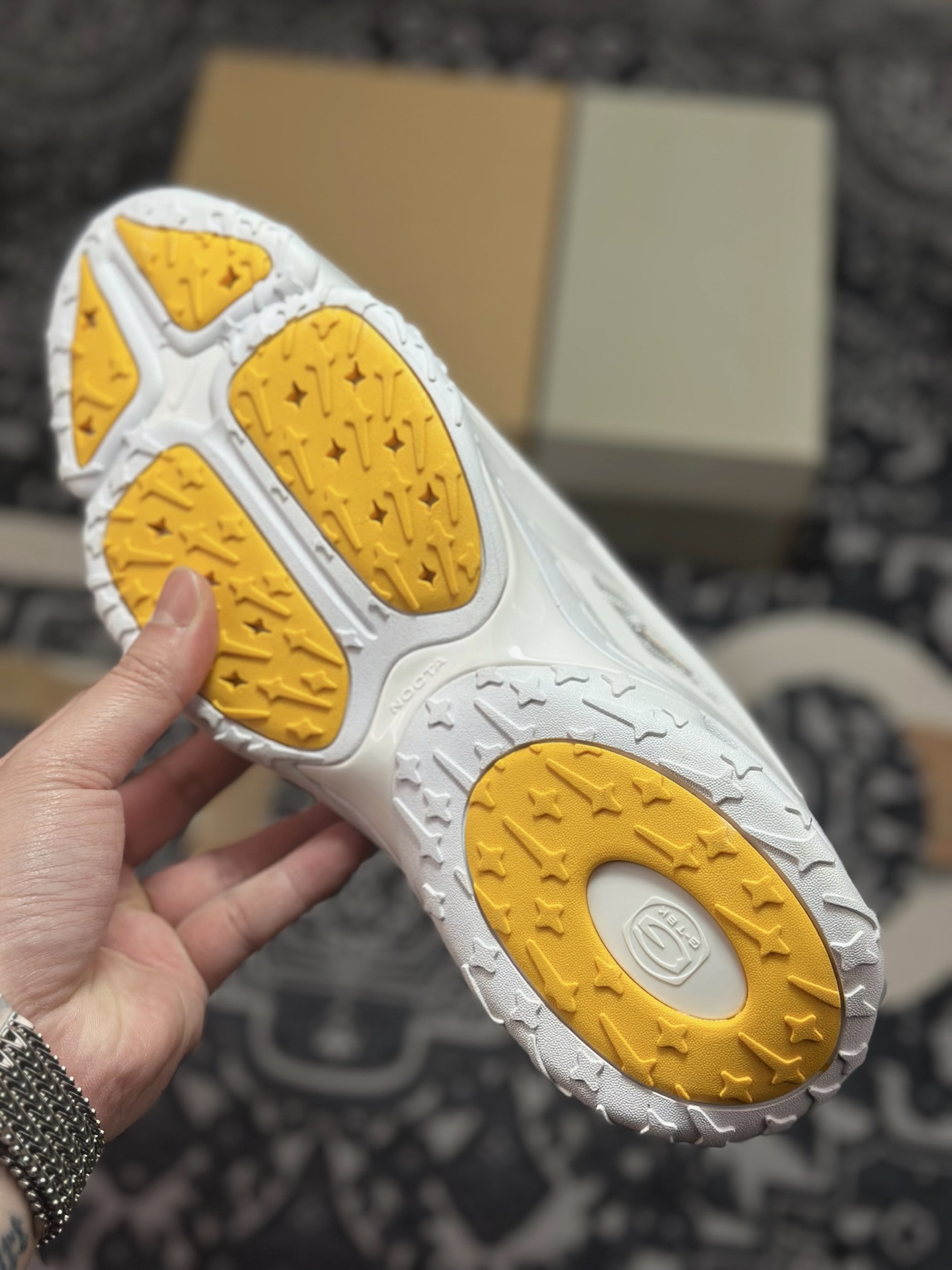 优选 原装级别 含45.5 完美复刻 目前市面最正确版本 NOCTA x Nike Hot Step Air Terra “White” 原鞋一致做法有脚床 DZ7293-100