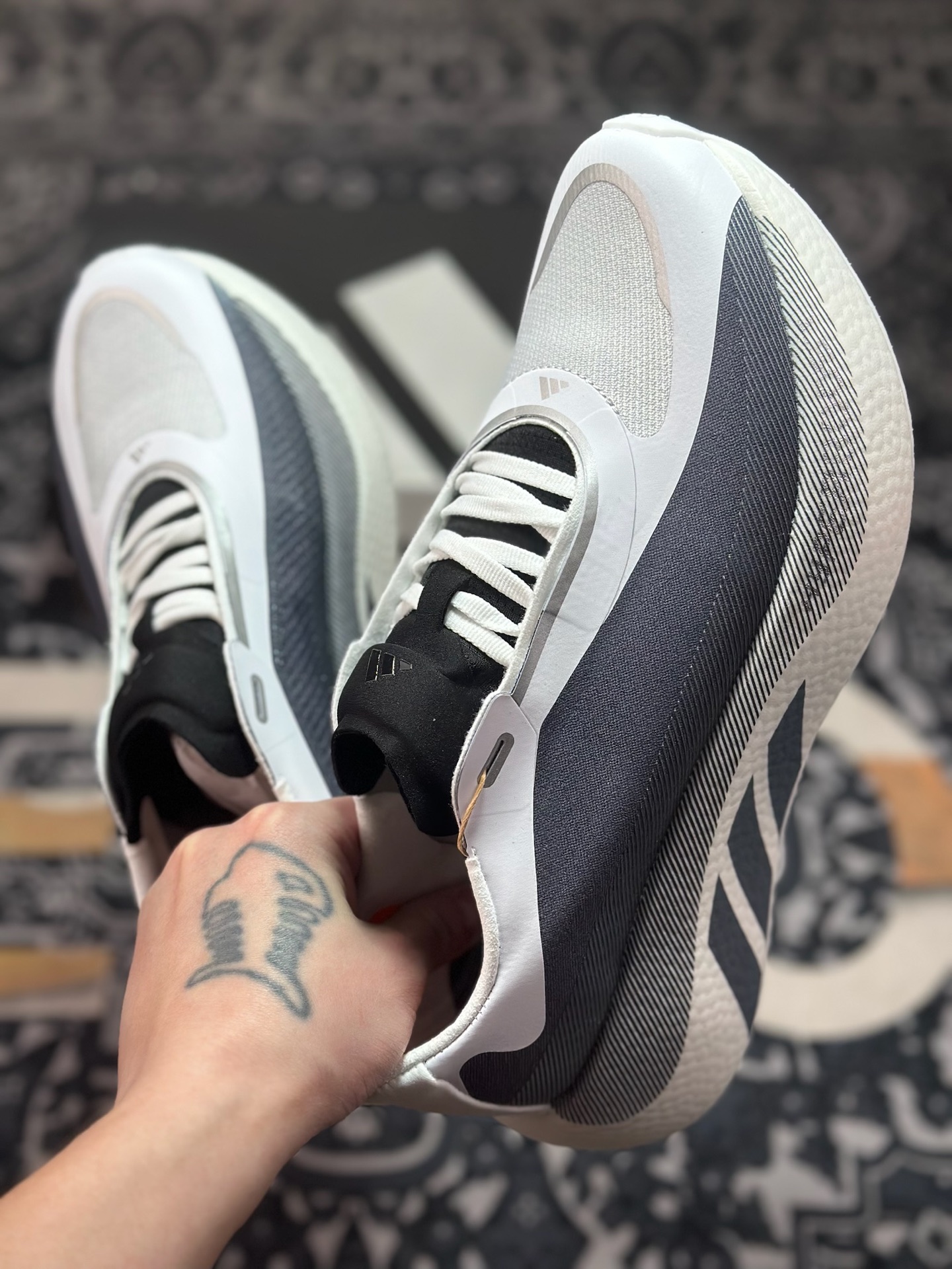 原装级别 AD Hyper Boost Edge M 轻量竞速运动跑鞋 KJ0751-Top High Quatity Cheap Sneakers Fashion Clothing Clothes Bags handbags Shoes of all Brand wholesale With The best Quality And Beautiful Price from China Factory Chinese suppliers wholesaler seller 原装级别 AD Hyper Boost Edge M 轻量竞速运动跑鞋 KJ0751